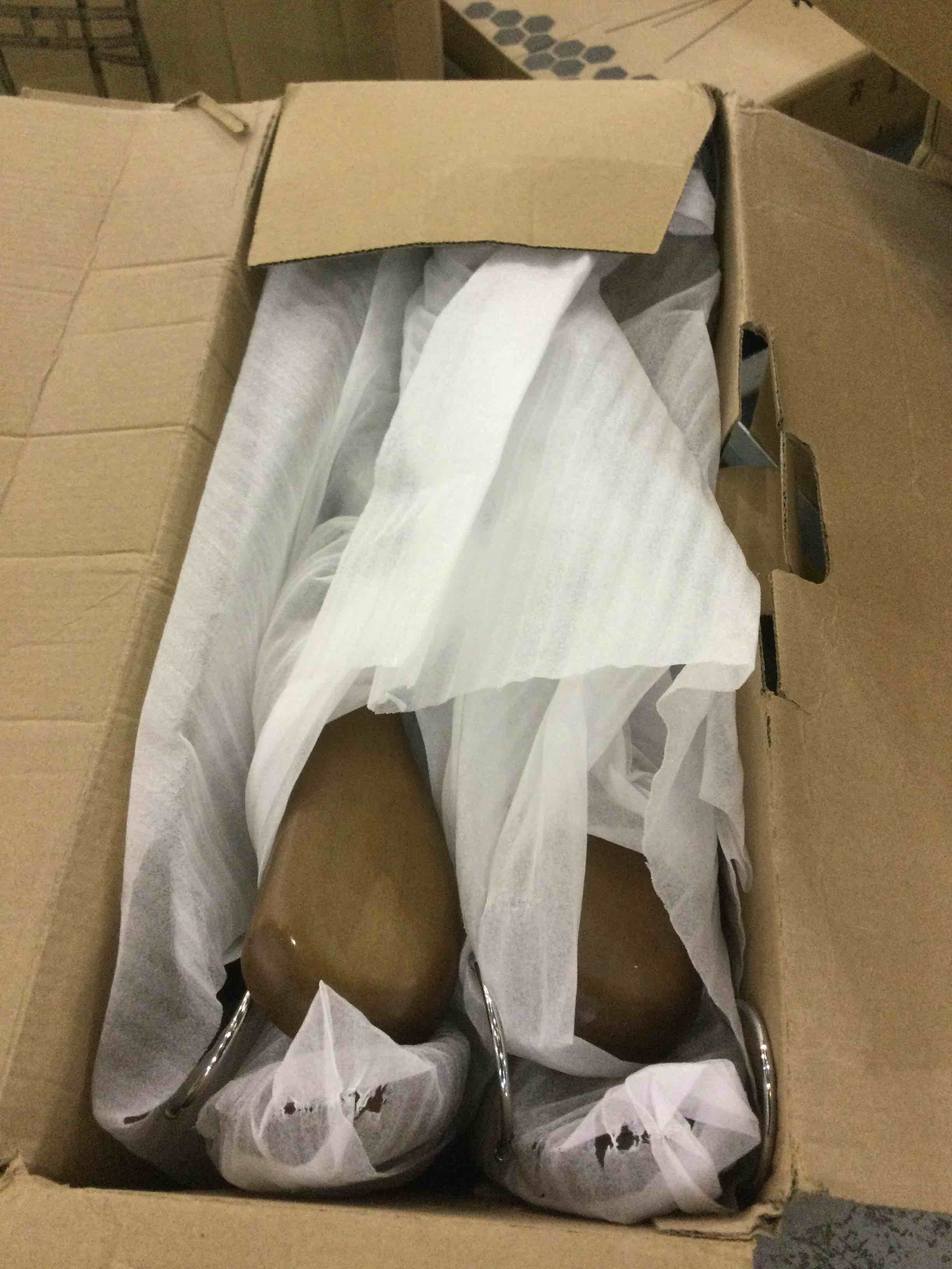 https://s3.amazonaws.com/lotting-images-prod/BargainHunt/EXS01310544_1710428047266.jpeg