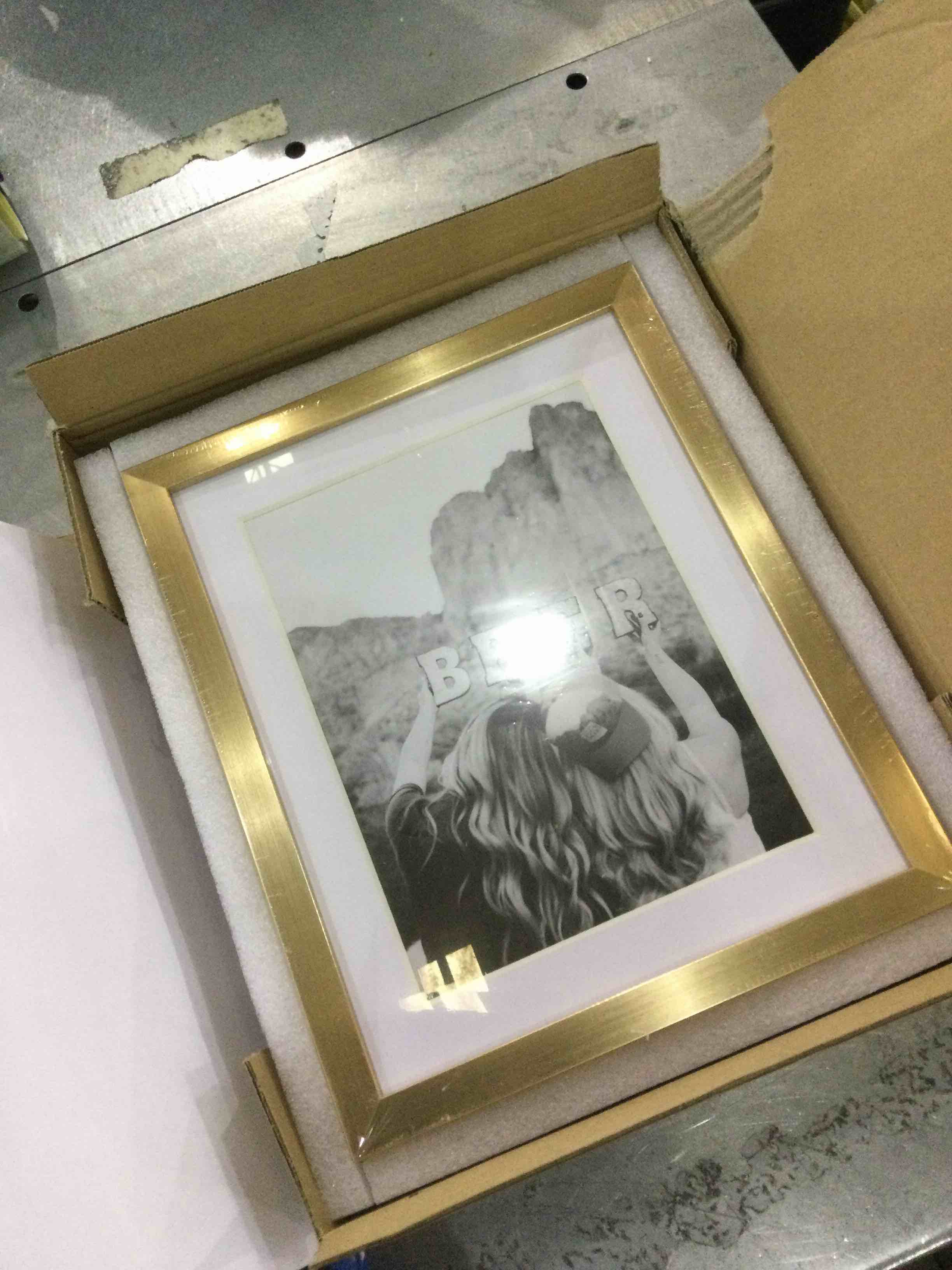 https://s3.amazonaws.com/lotting-images-prod/BargainHunt/EXS01310548_1710428316573.jpeg