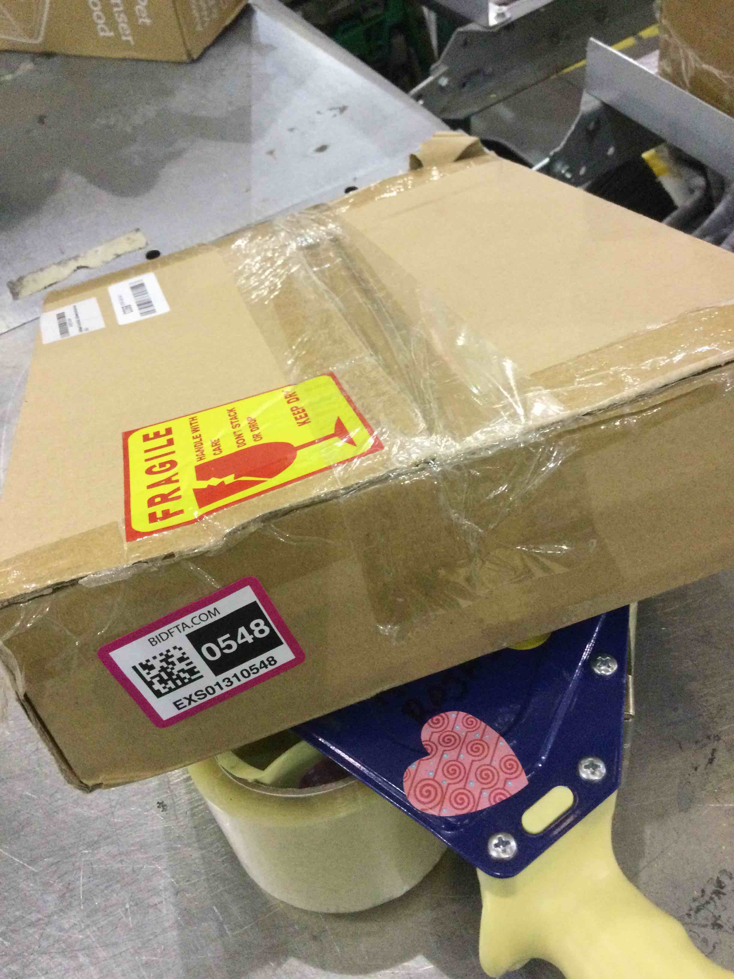 https://s3.amazonaws.com/lotting-images-prod/BargainHunt/EXS01310548_1710428338062.jpeg