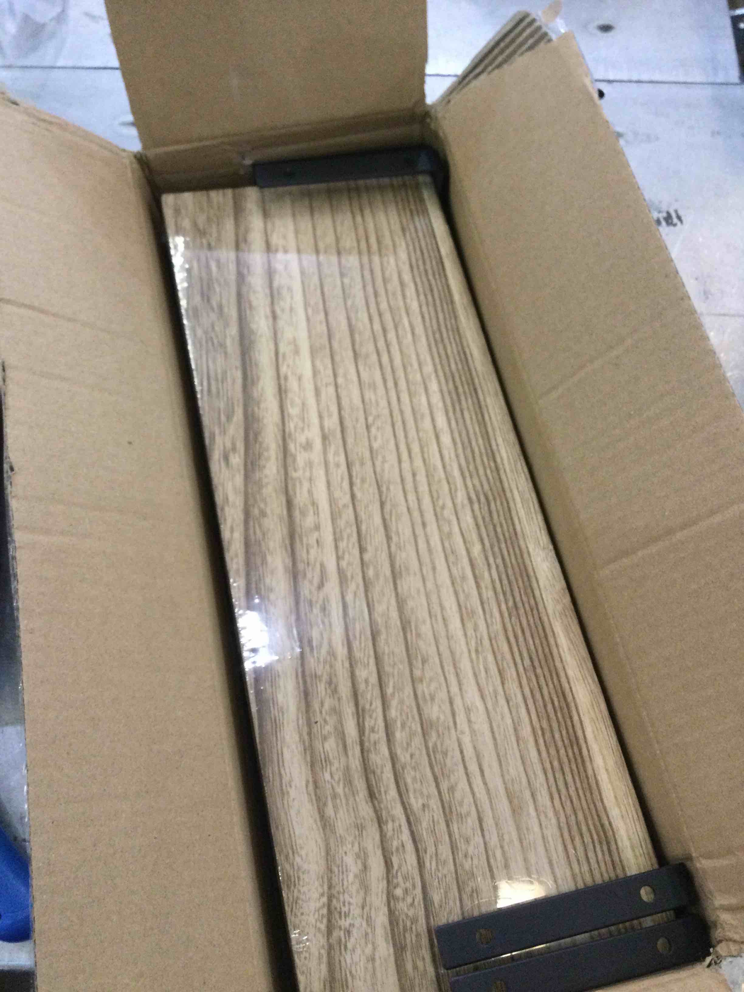 https://s3.amazonaws.com/lotting-images-prod/BargainHunt/EXS01310667_1710442513154.jpeg