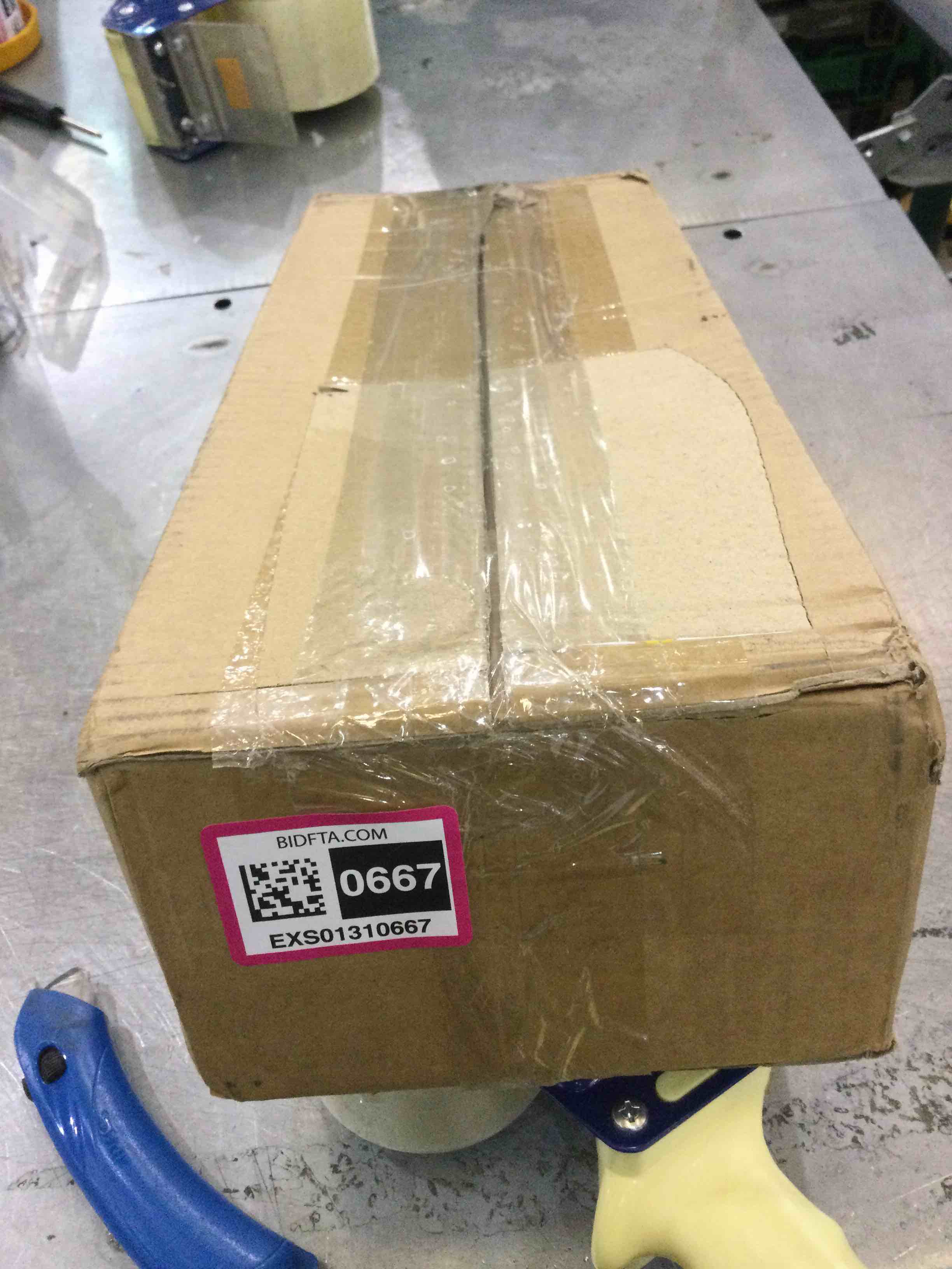 https://s3.amazonaws.com/lotting-images-prod/BargainHunt/EXS01310667_1710442528839.jpeg
