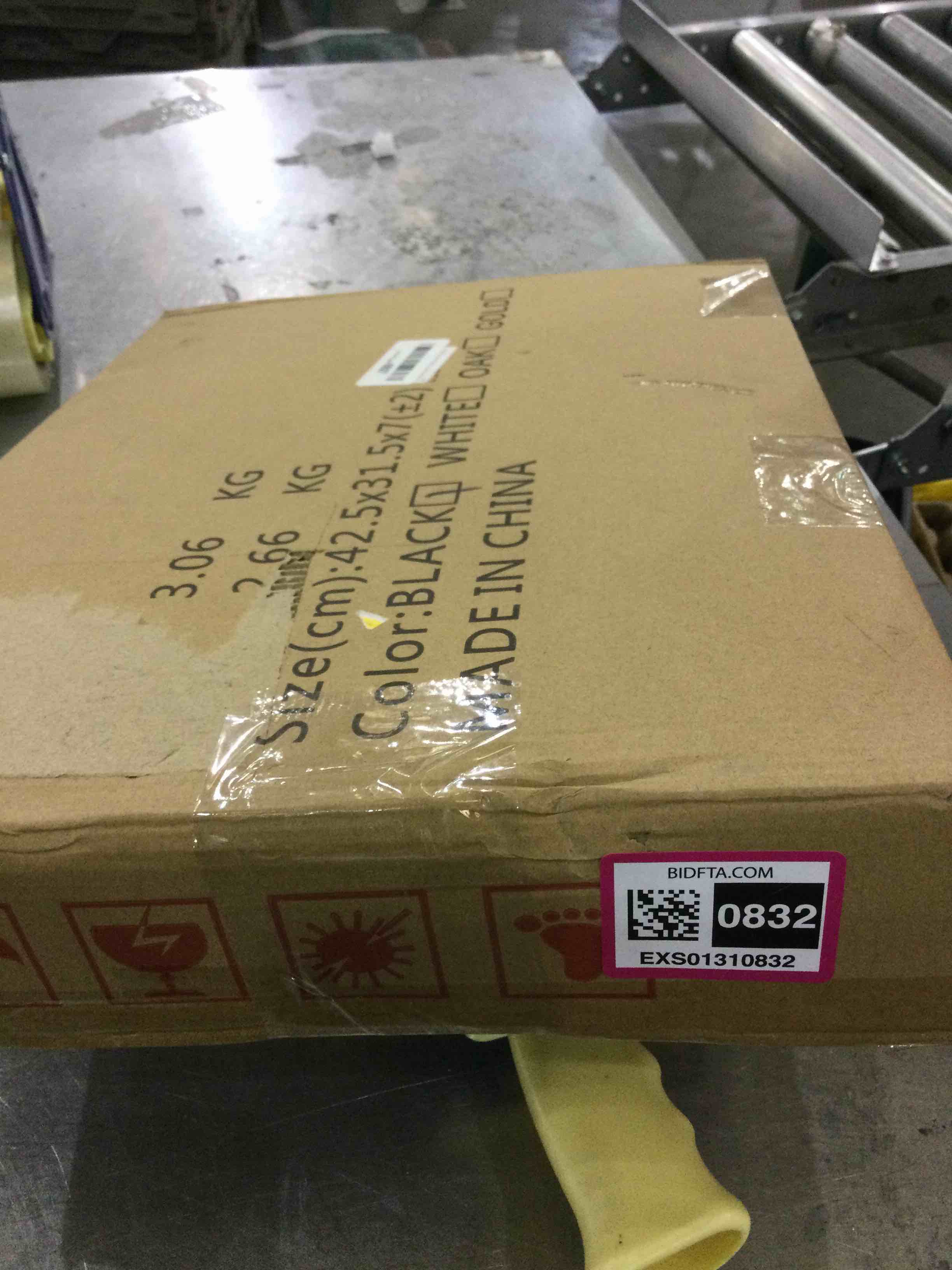 https://s3.amazonaws.com/lotting-images-prod/BargainHunt/EXS01310832_1710515620851.jpeg