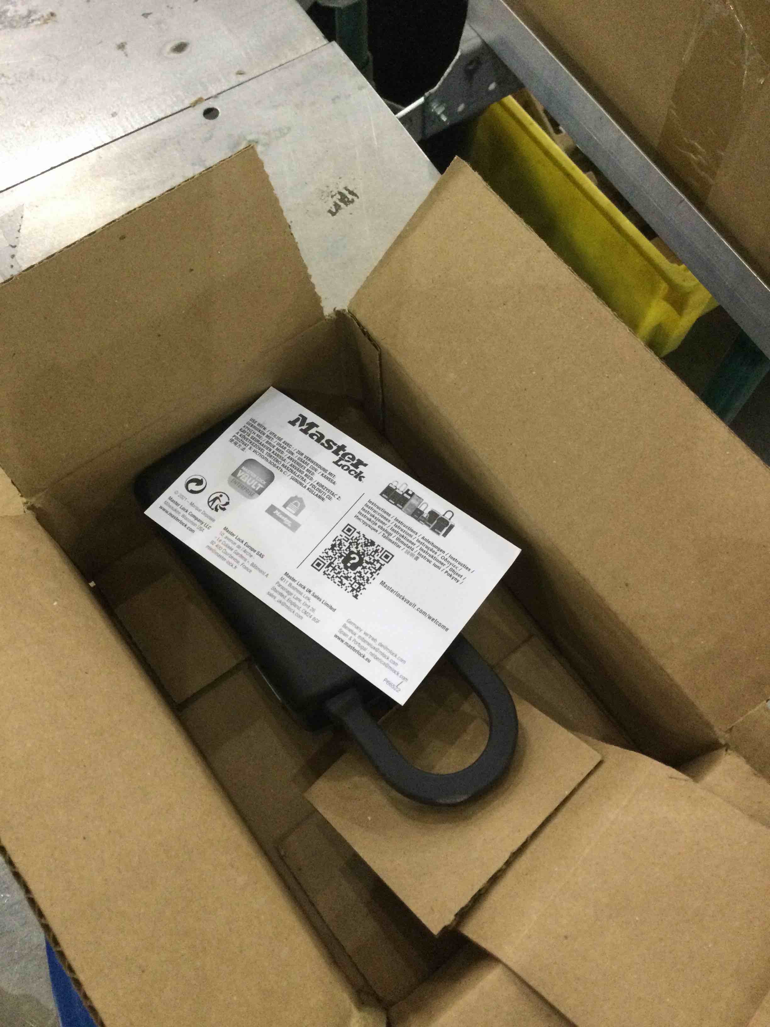 https://s3.amazonaws.com/lotting-images-prod/BargainHunt/EXS01310849_1710516694193.jpeg