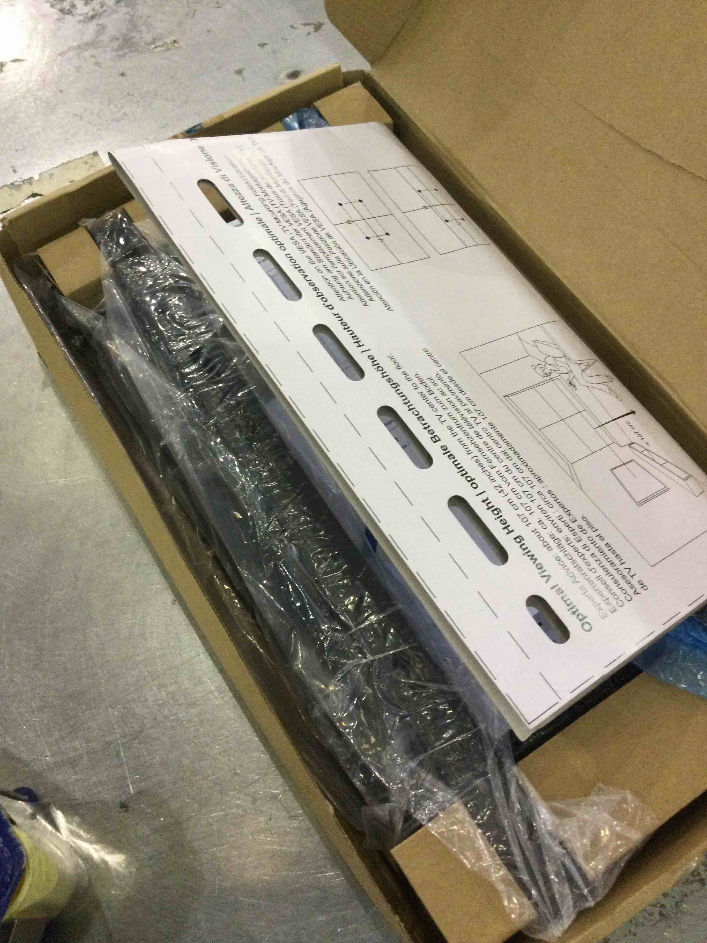 https://s3.amazonaws.com/lotting-images-prod/BargainHunt/EXS01310851_1710516837171.jpeg