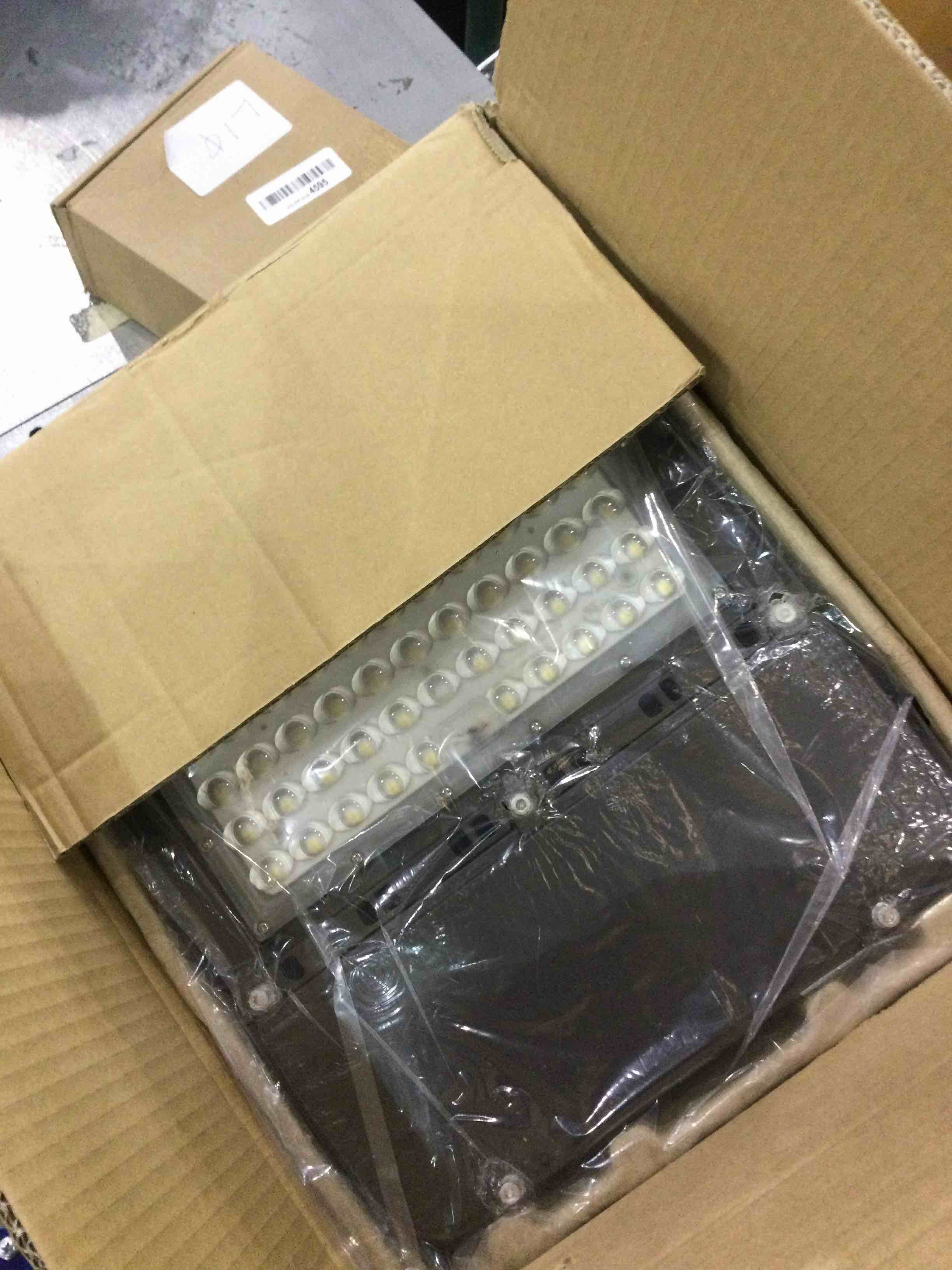 https://s3.amazonaws.com/lotting-images-prod/BargainHunt/EXS01310993_1710852300913.jpeg