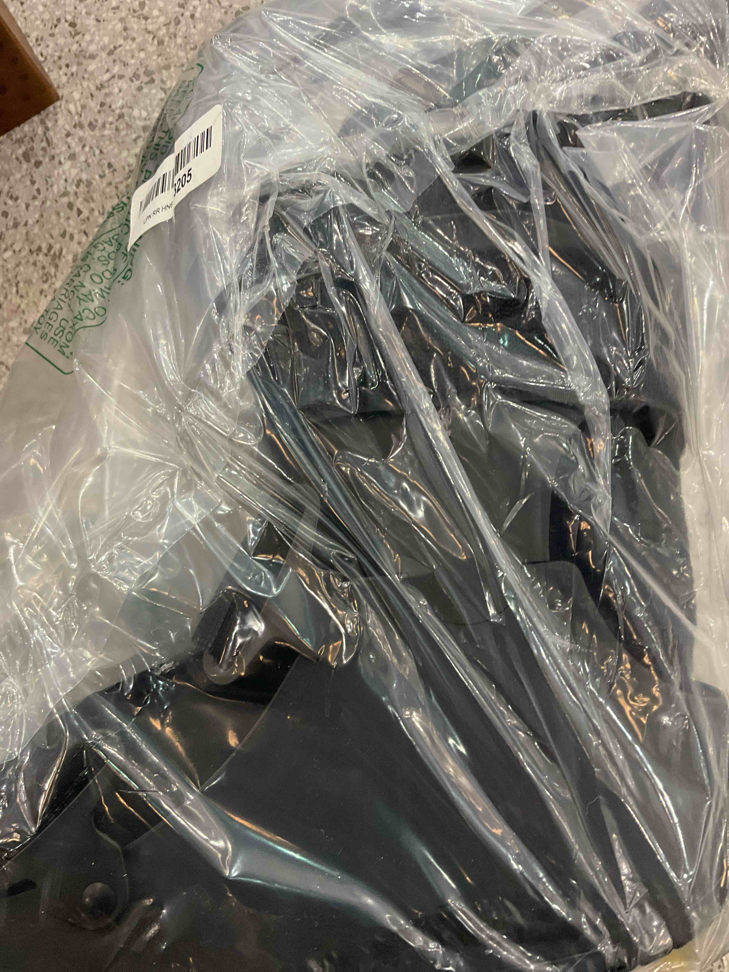 https://s3.amazonaws.com/lotting-images-prod/BargainHunt/EXS01311070_1710955760229.jpeg