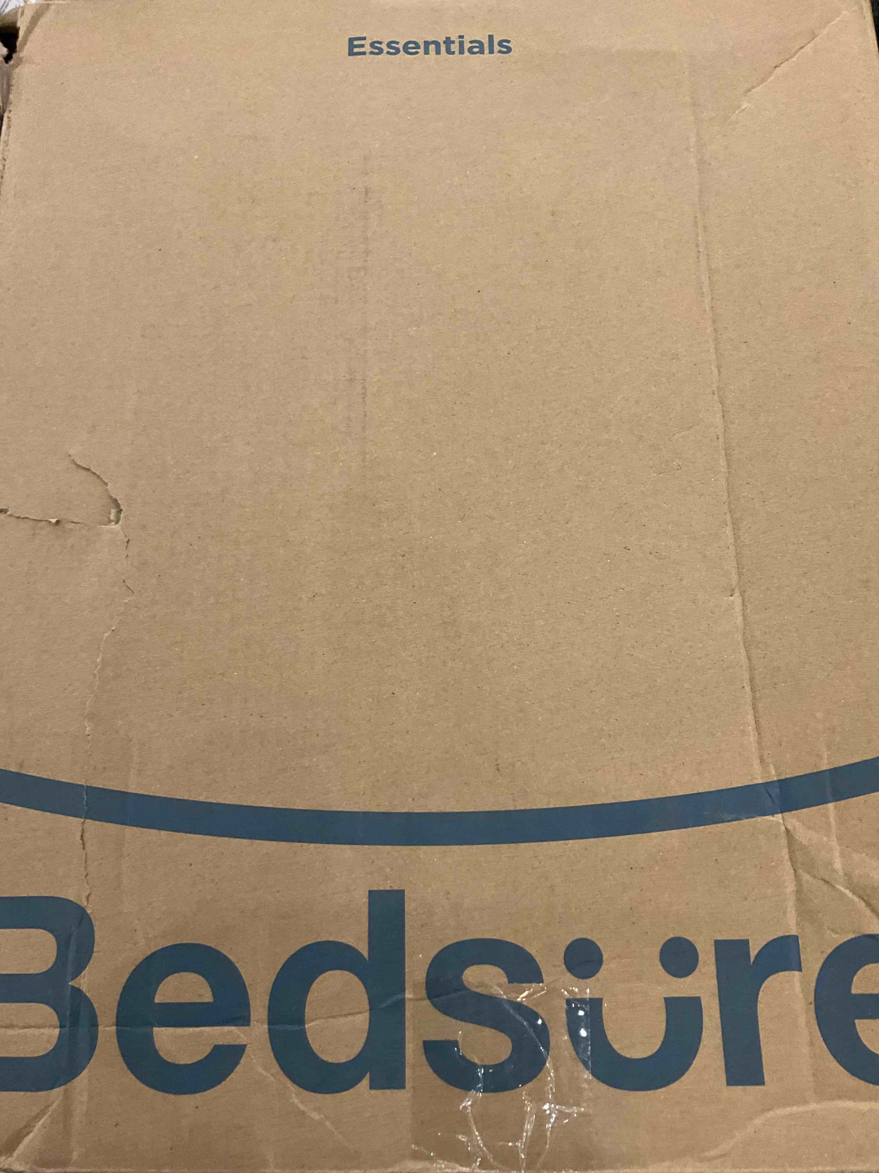 https://s3.amazonaws.com/lotting-images-prod/BargainHunt/EXS01311173_1711040727322.jpeg