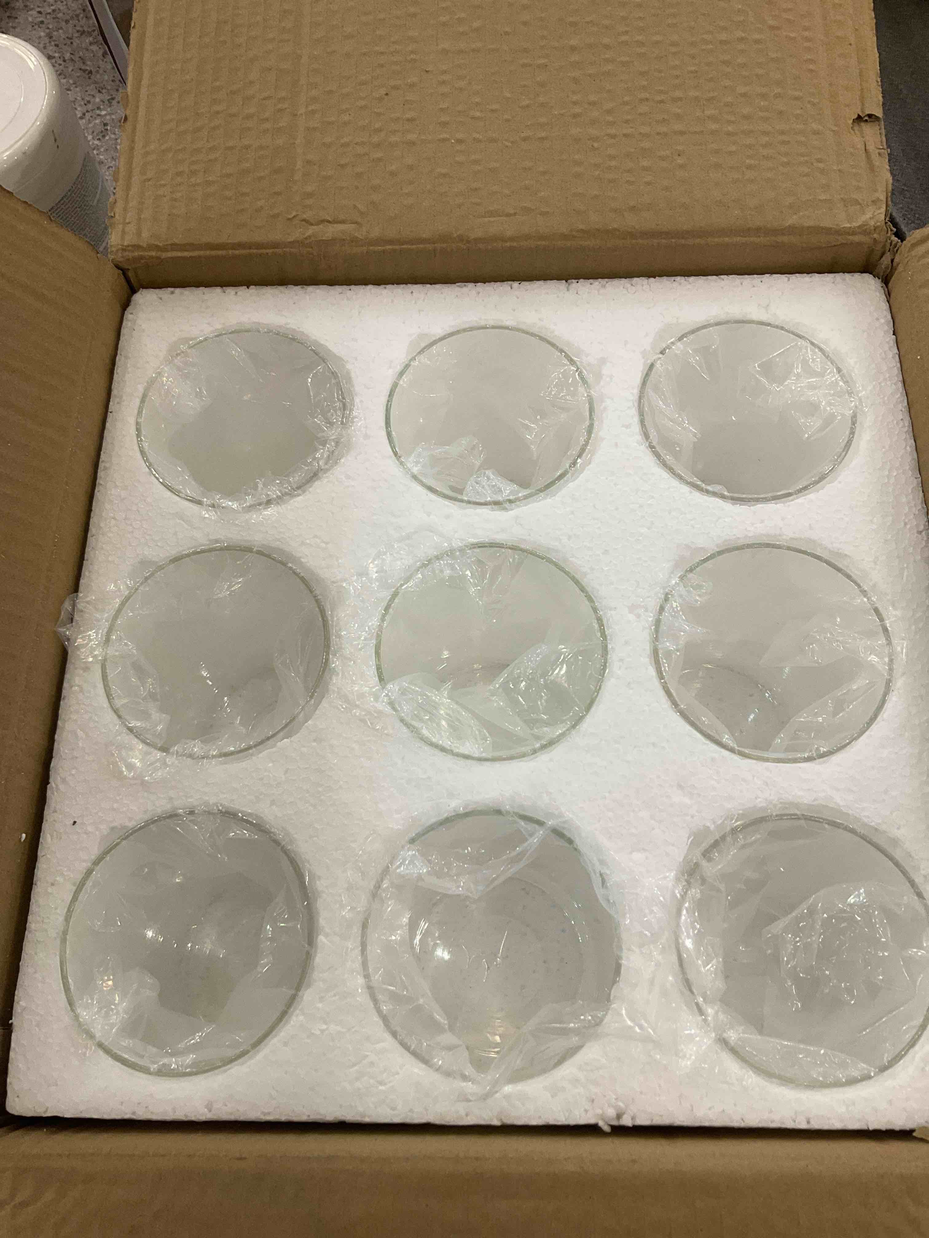 https://s3.amazonaws.com/lotting-images-prod/BargainHunt/EXS01311193_1711043545078.jpeg