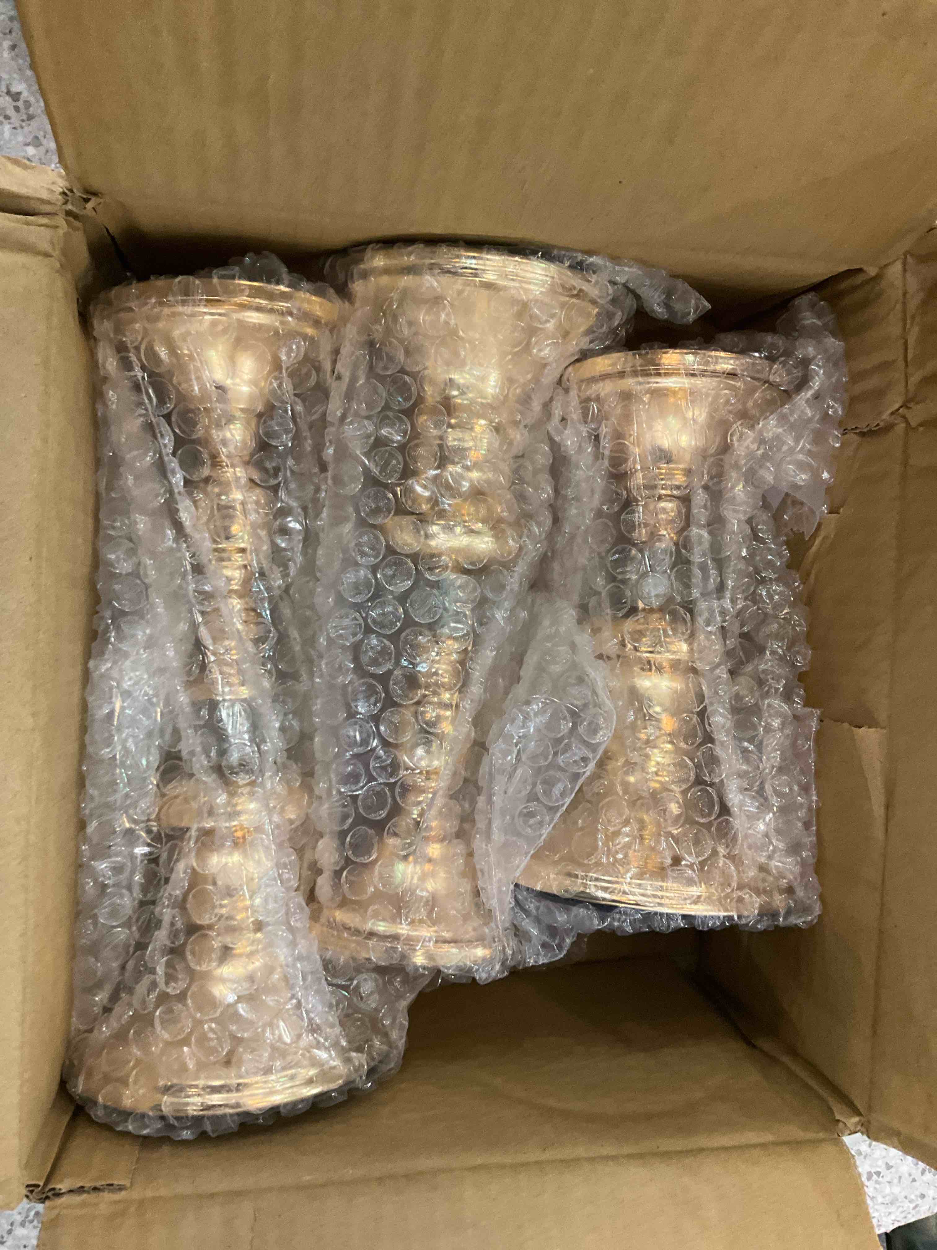https://s3.amazonaws.com/lotting-images-prod/BargainHunt/EXS01311197_1711045917416.jpeg