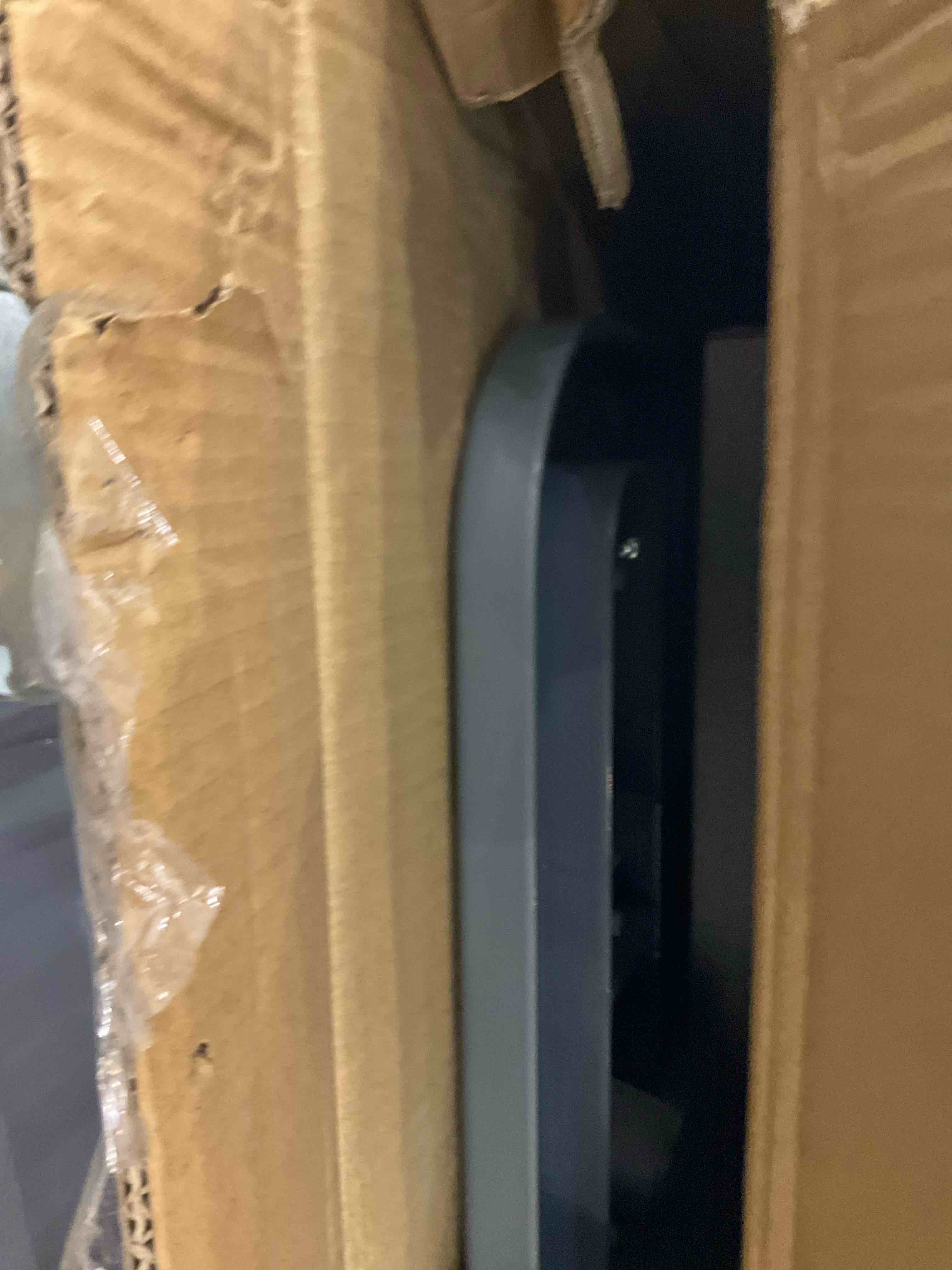 https://s3.amazonaws.com/lotting-images-prod/BargainHunt/EXS01311276_1711117128907.jpeg