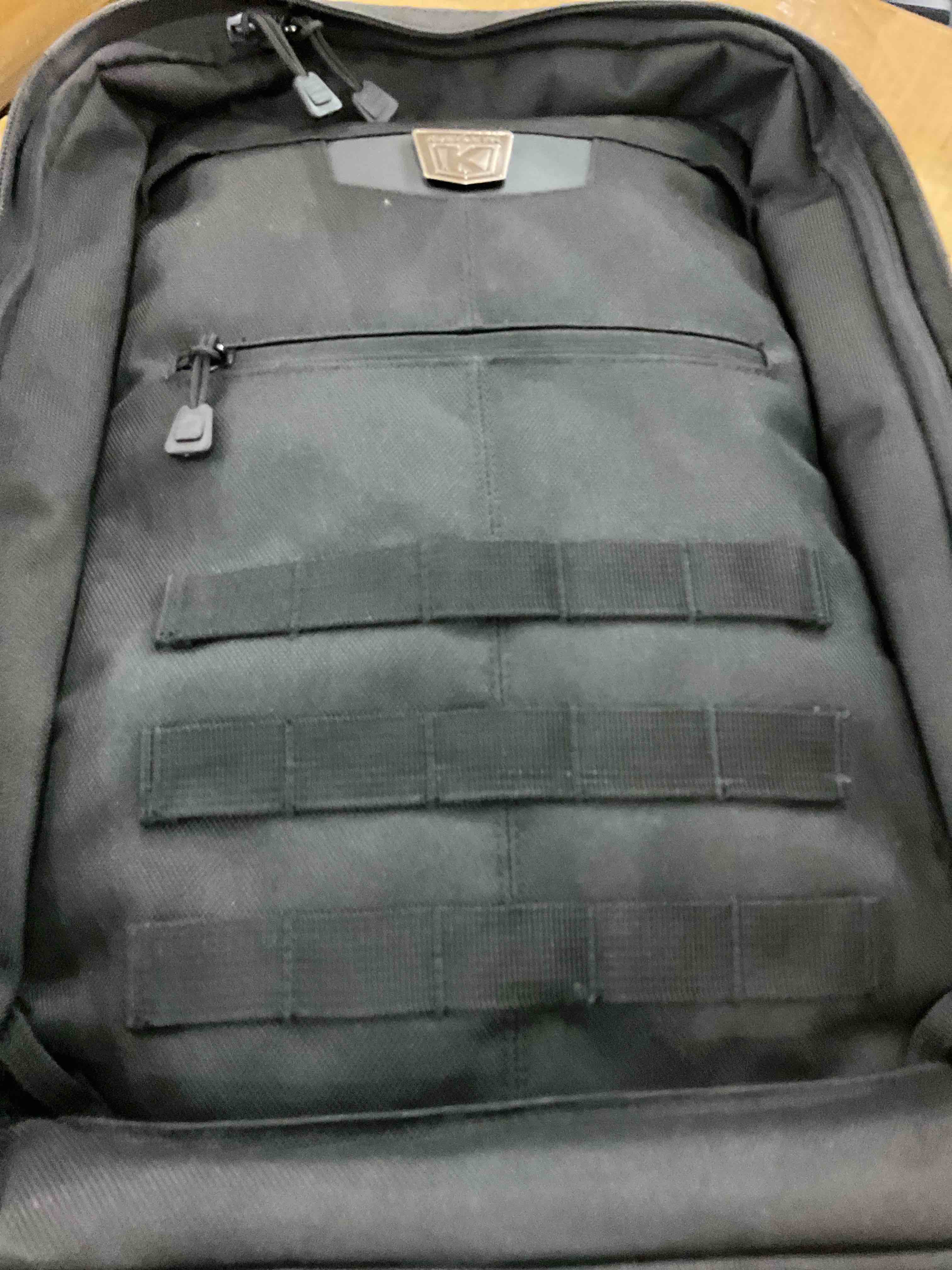 https://s3.amazonaws.com/lotting-images-prod/BargainHunt/EXS01311349_1711367507639.jpeg