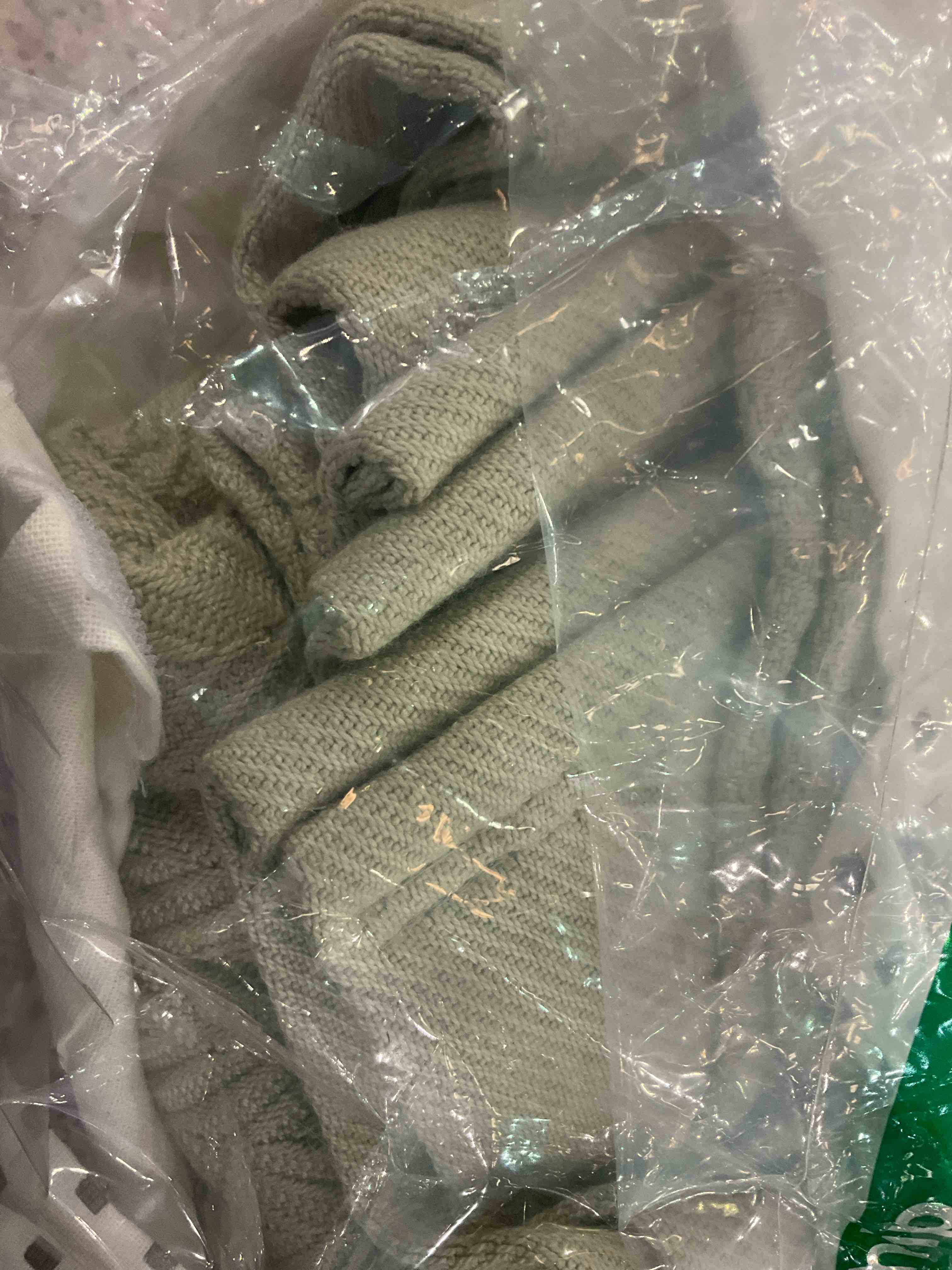 https://s3.amazonaws.com/lotting-images-prod/BargainHunt/EXS01311454_1711392194169.jpeg