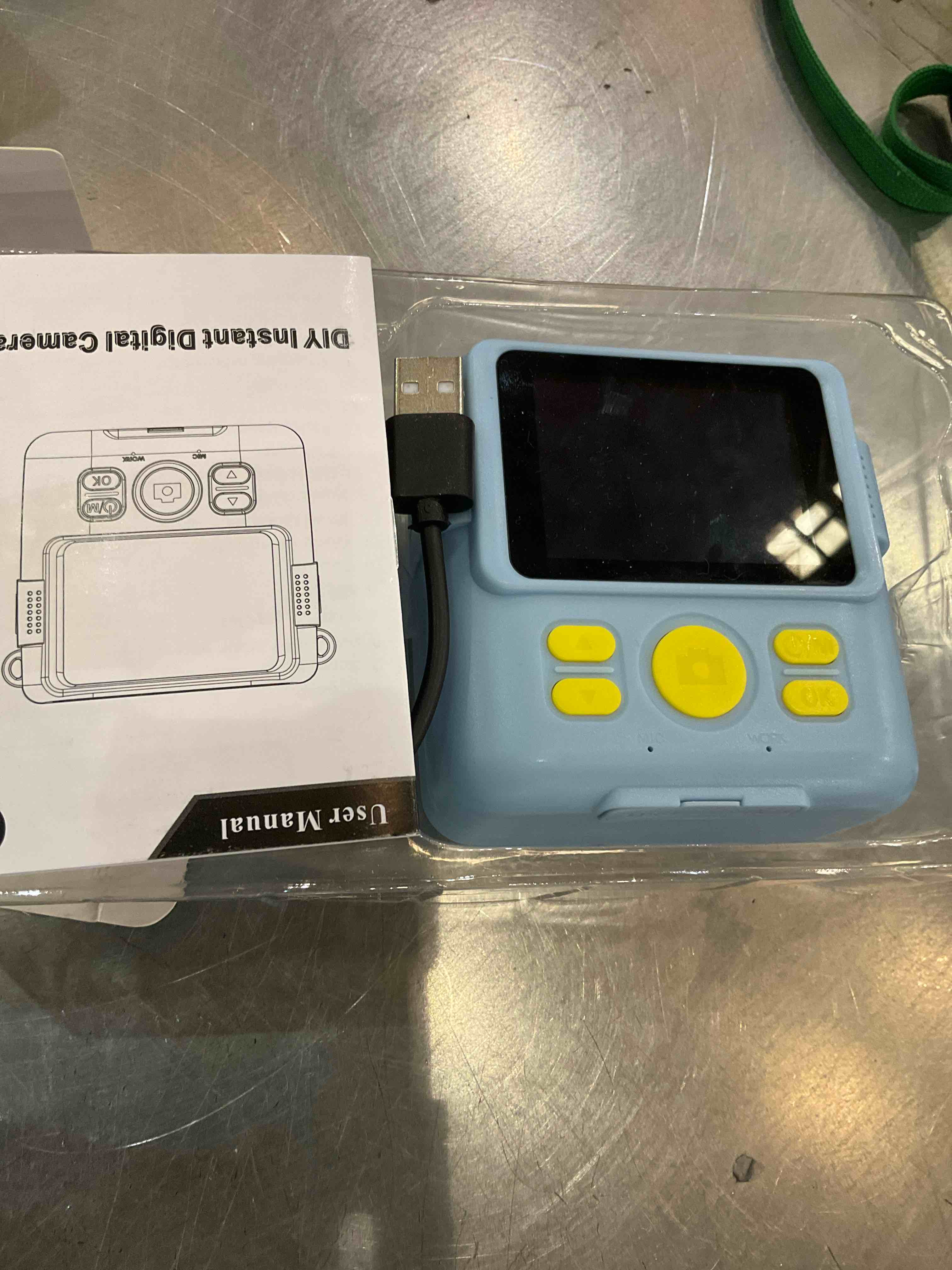 https://s3.amazonaws.com/lotting-images-prod/BargainHunt/EXS01311721_1712856975678.jpeg