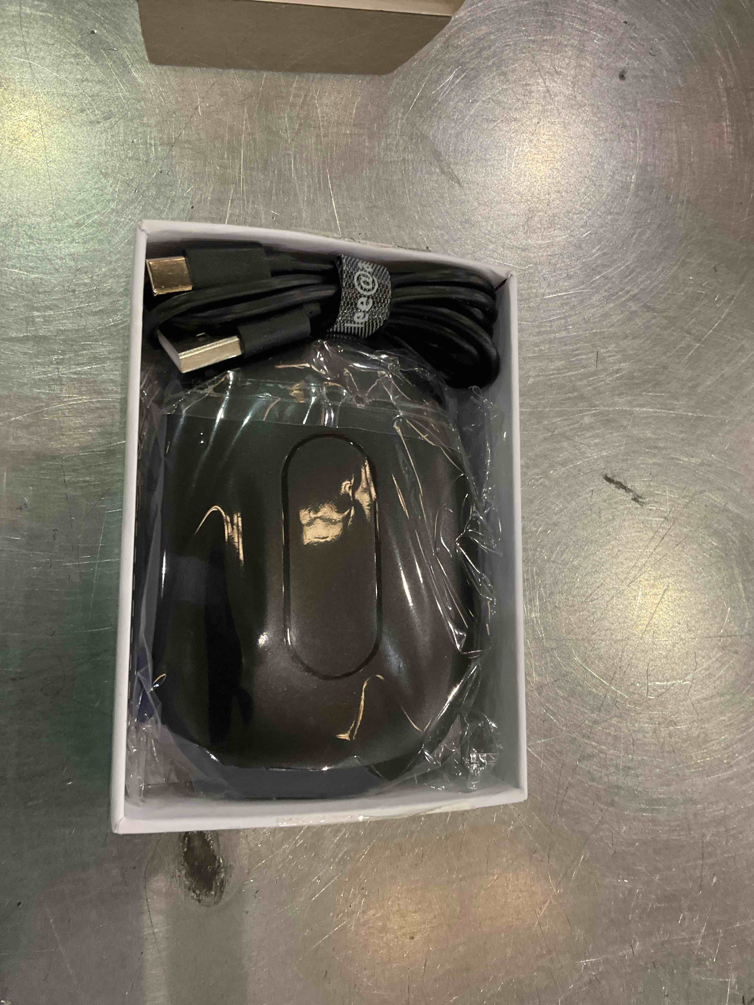 https://s3.amazonaws.com/lotting-images-prod/BargainHunt/EXS01311728_1712857545779.jpeg