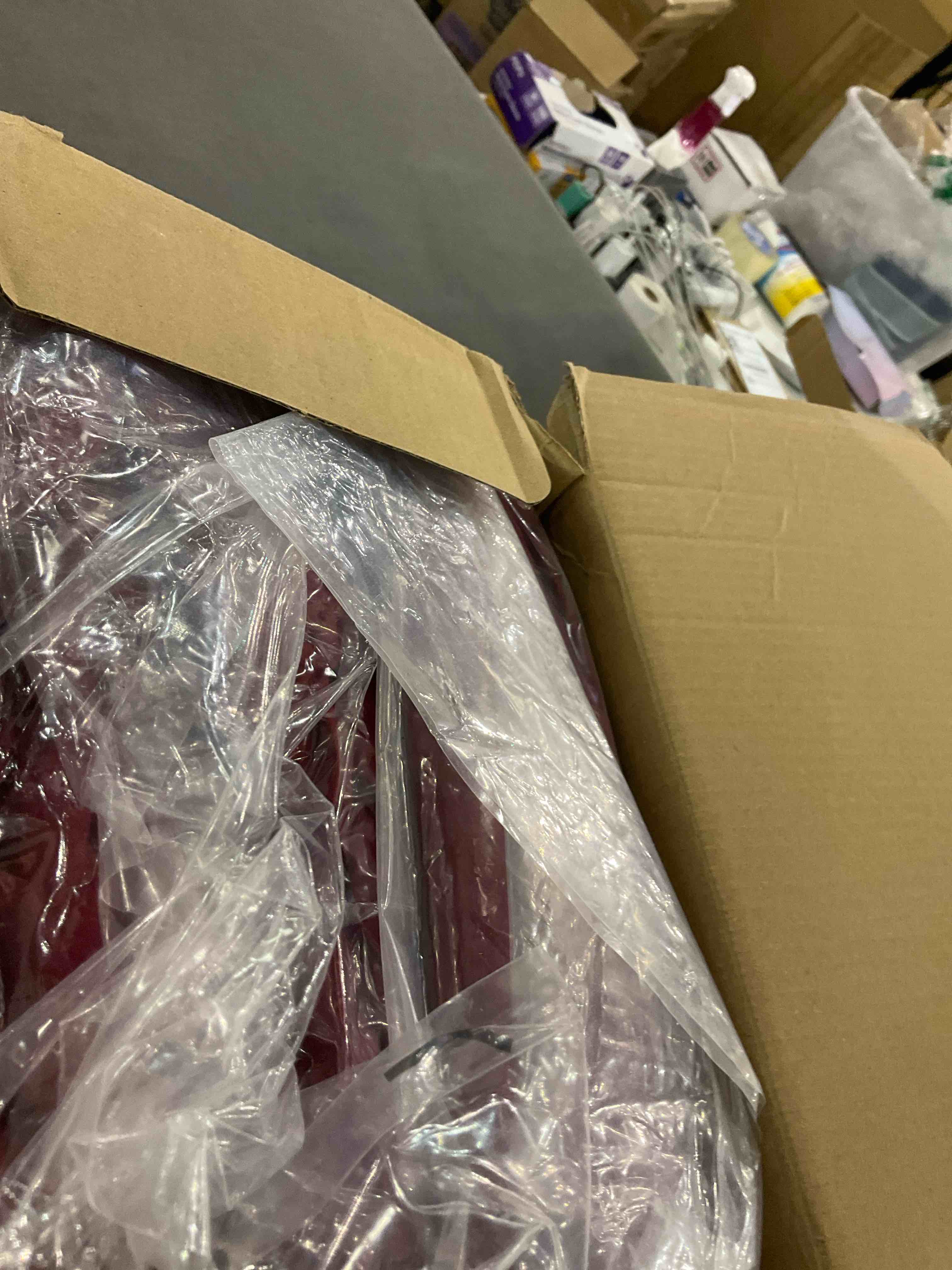 https://s3.amazonaws.com/lotting-images-prod/BargainHunt/EXS01312140_1710337467281.jpeg