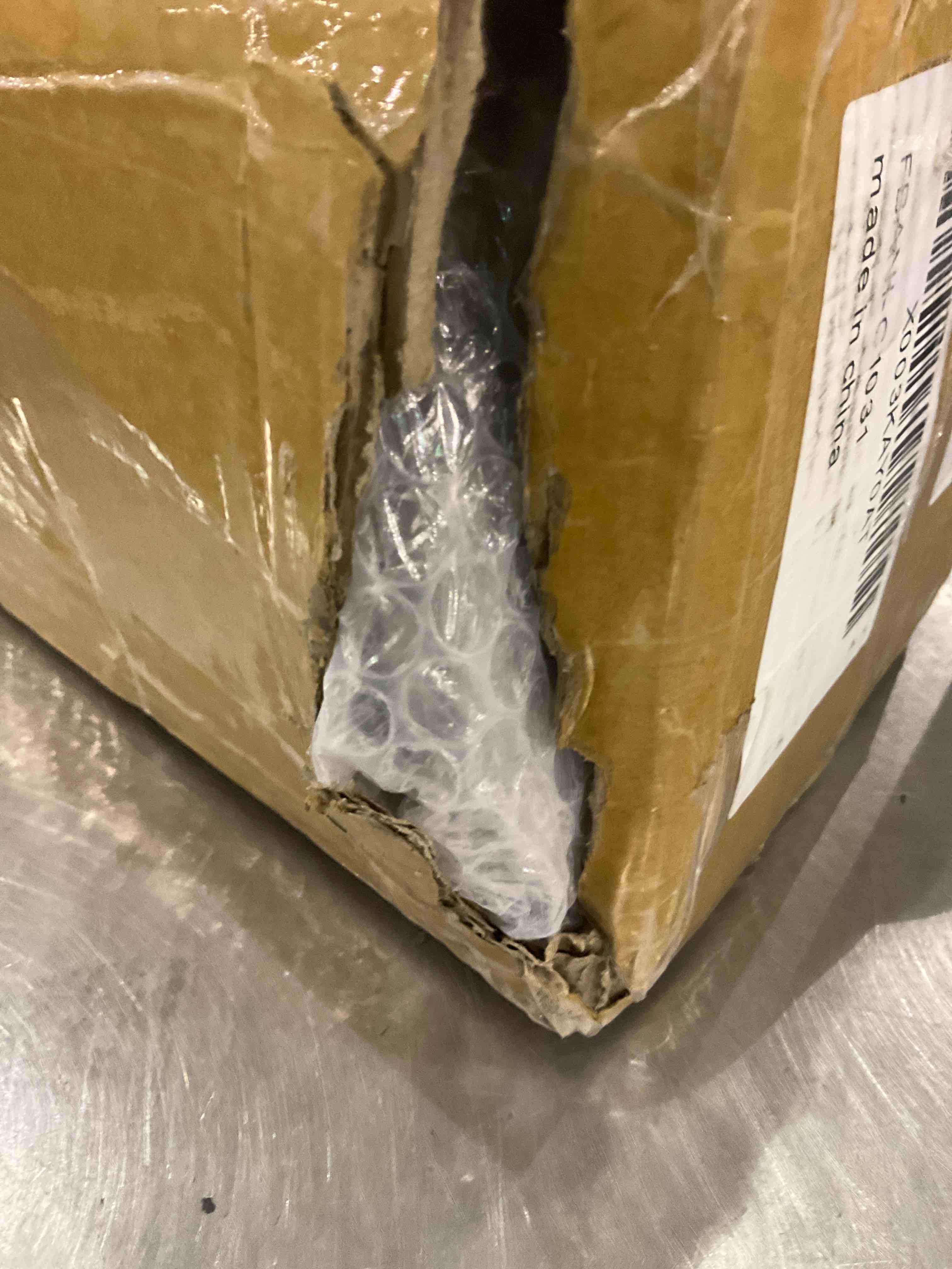 https://s3.amazonaws.com/lotting-images-prod/BargainHunt/EXS01312287_1710417409558.jpeg