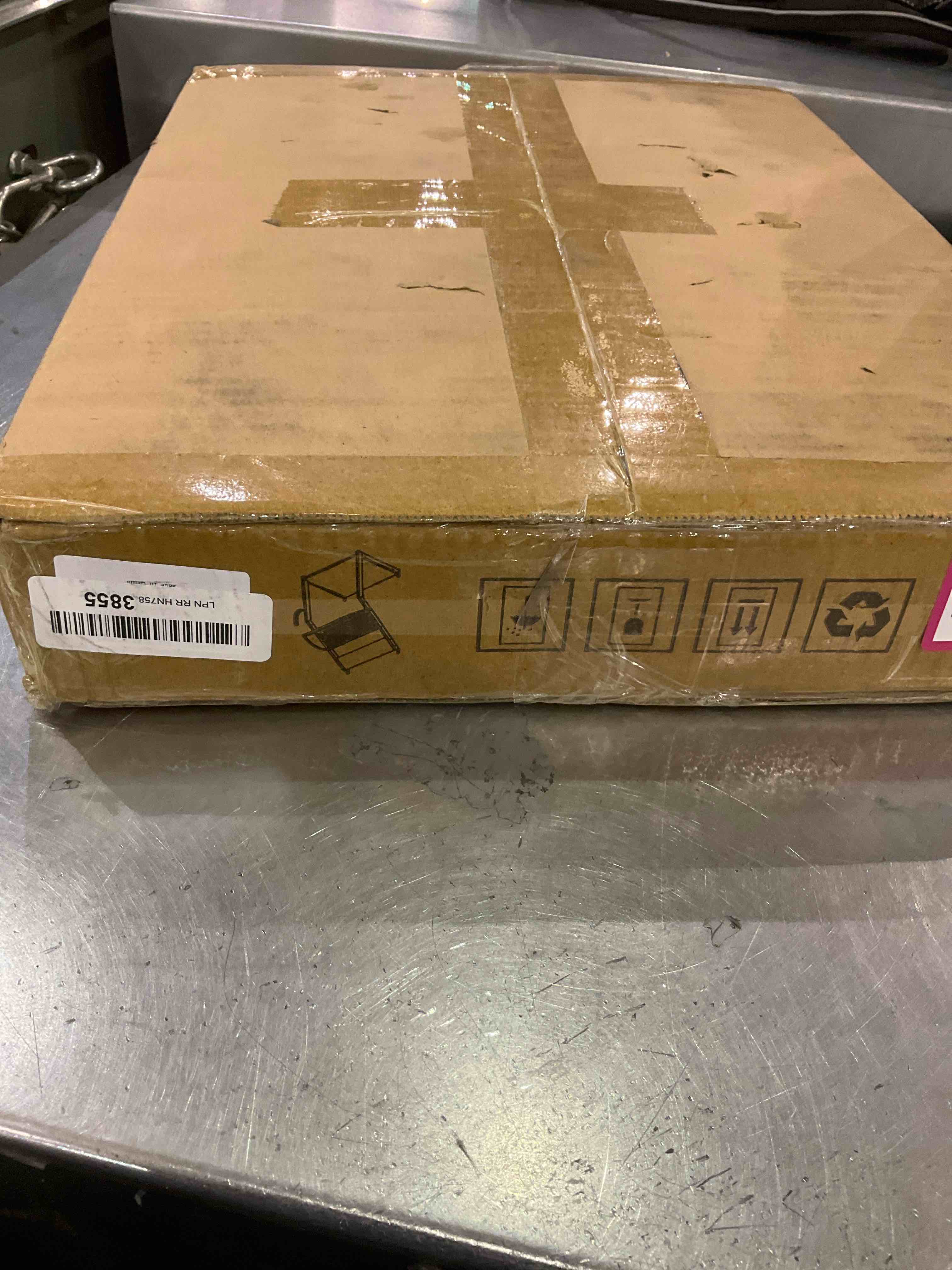https://s3.amazonaws.com/lotting-images-prod/BargainHunt/EXS01312320_1710419696167.jpeg