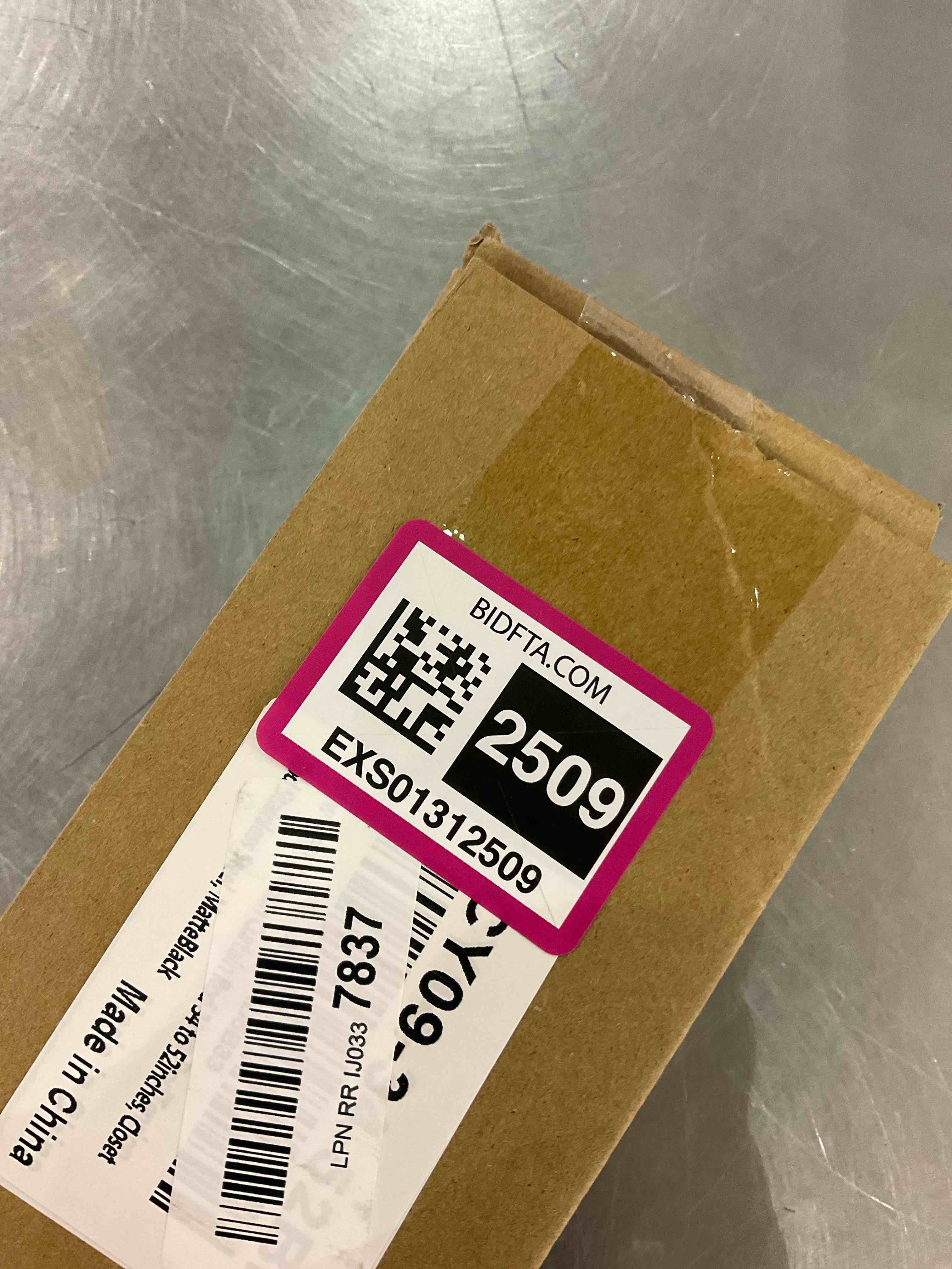 https://s3.amazonaws.com/lotting-images-prod/BargainHunt/EXS01312509_1710419649073.jpeg