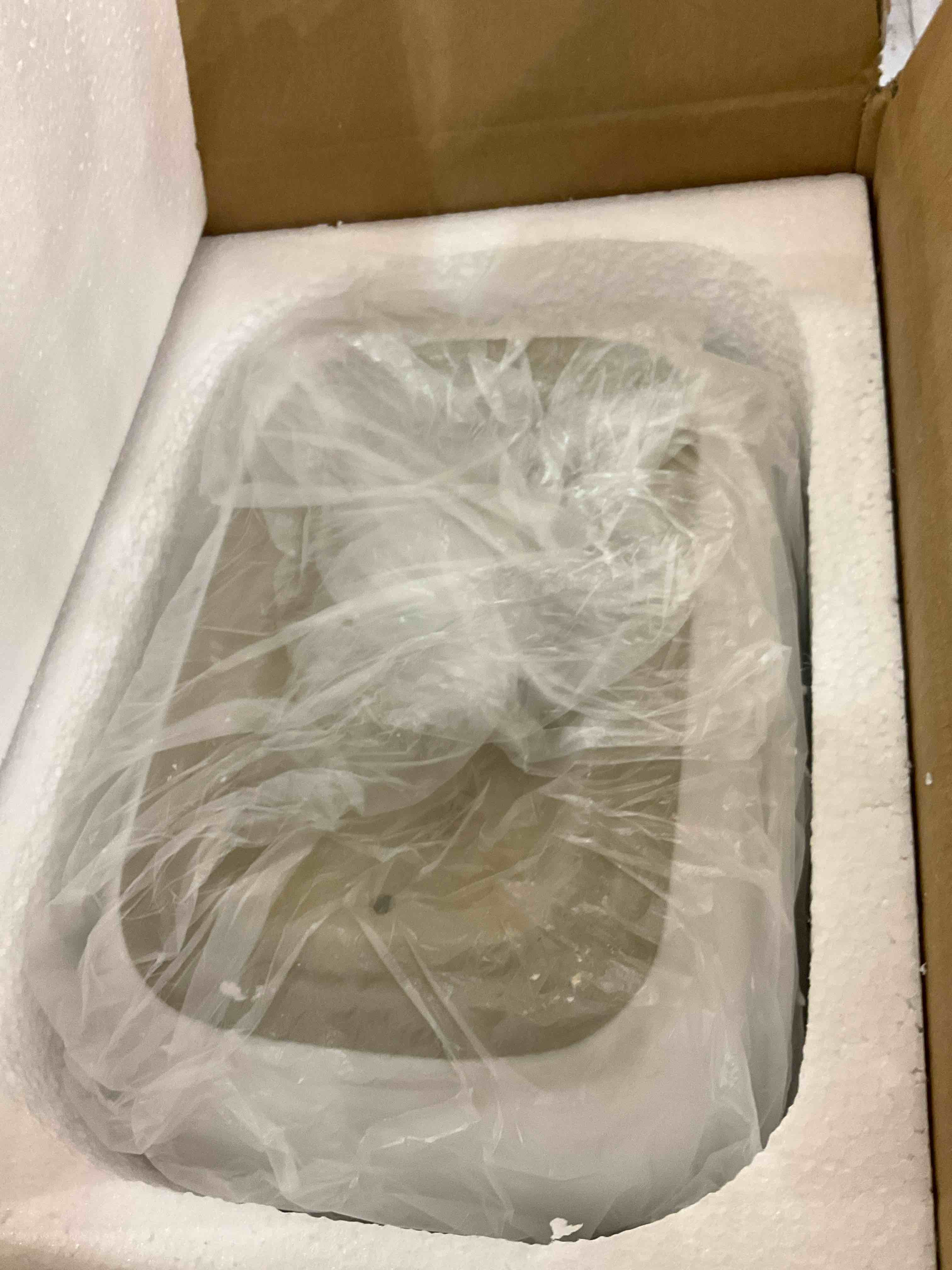 https://s3.amazonaws.com/lotting-images-prod/BargainHunt/EXS01312567_1710430185693.jpeg