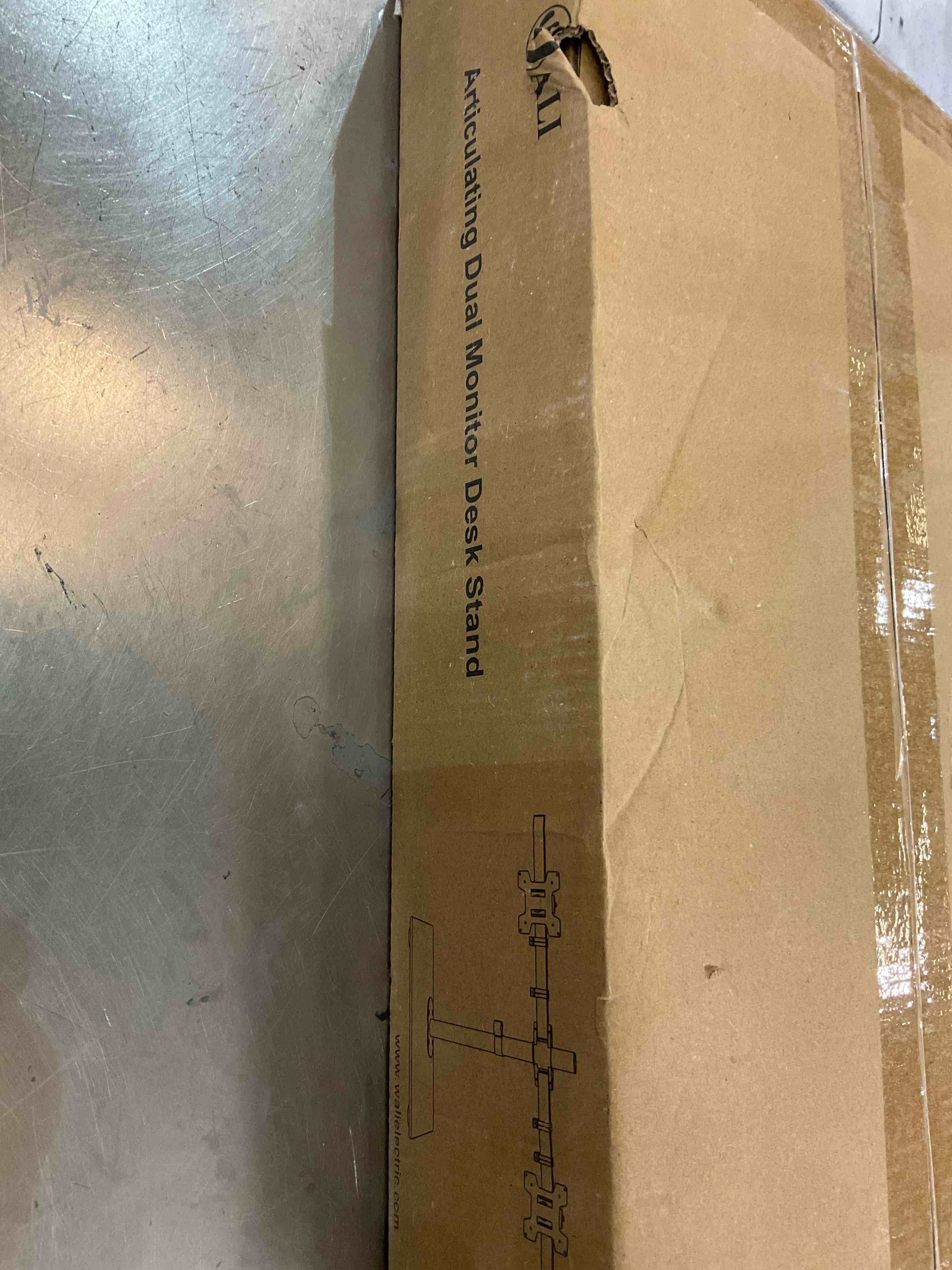 https://s3.amazonaws.com/lotting-images-prod/BargainHunt/EXS01312602_1710437418519.jpeg
