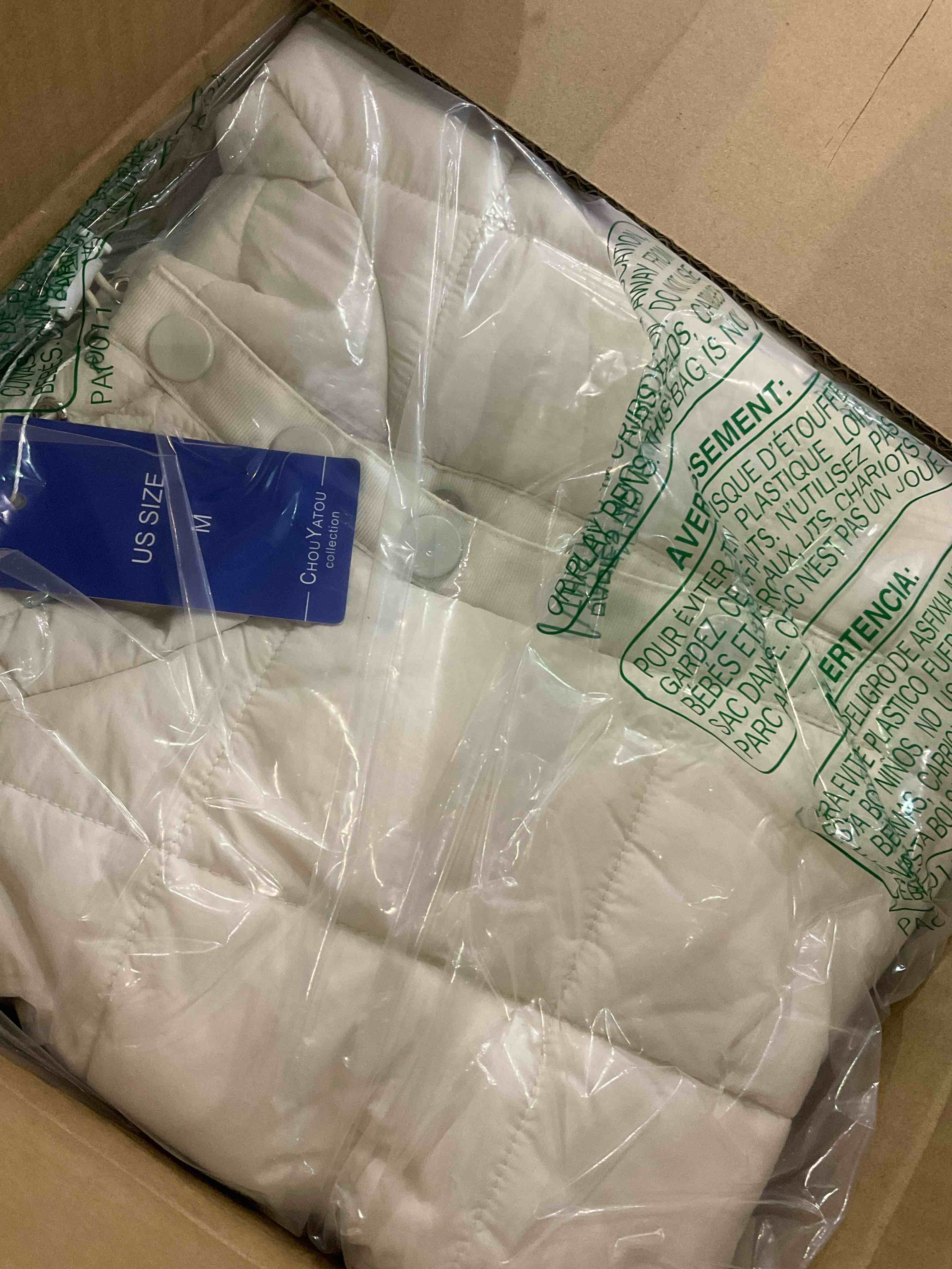 https://s3.amazonaws.com/lotting-images-prod/BargainHunt/EXS01312768_1710762751579.jpeg