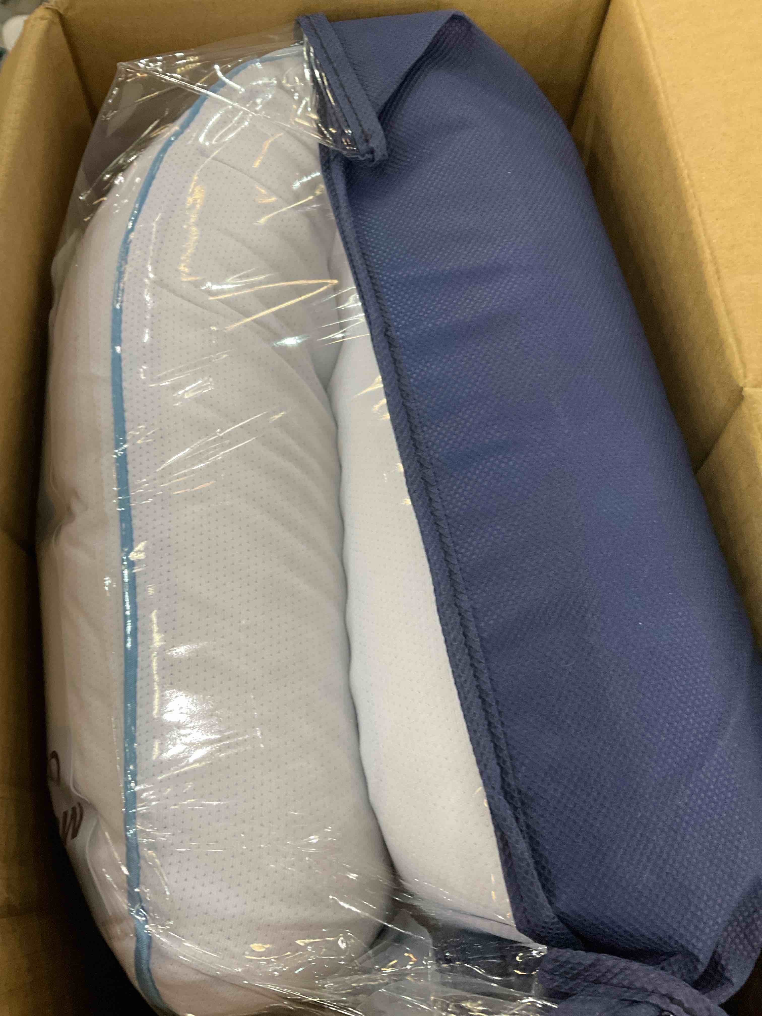 https://s3.amazonaws.com/lotting-images-prod/BargainHunt/EXS01312829_1710780597675.jpeg