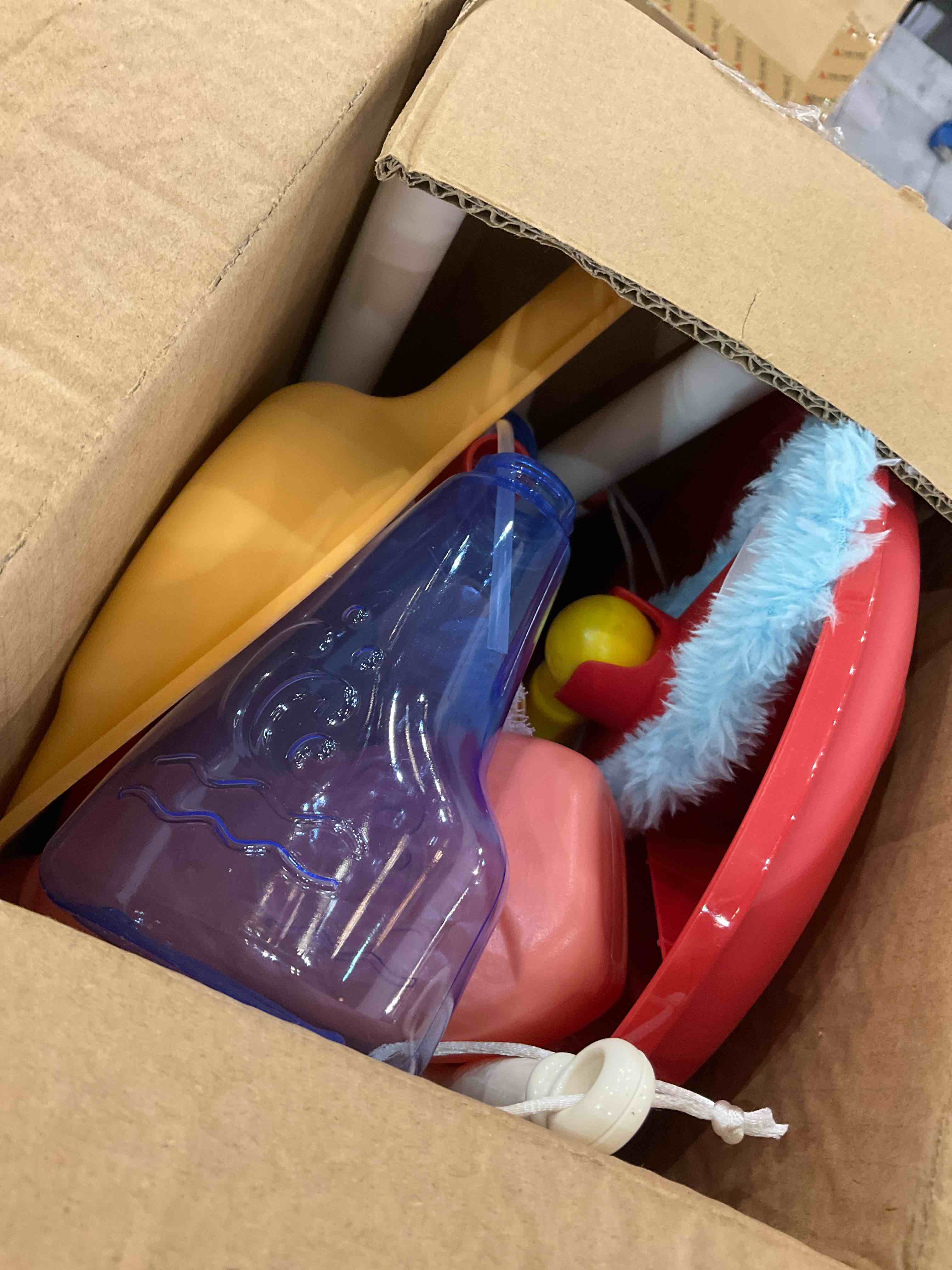 JOYIN 18 Pcs Kids Cleaning Set, Toddler Cleaning Toys, Includes Broom, Mop, Wet Floor Sign, Hanging Stand, Bucket, Sponge, Dust Pan, Spray, Housekeeping Learning Toys for Toddlers and Kids