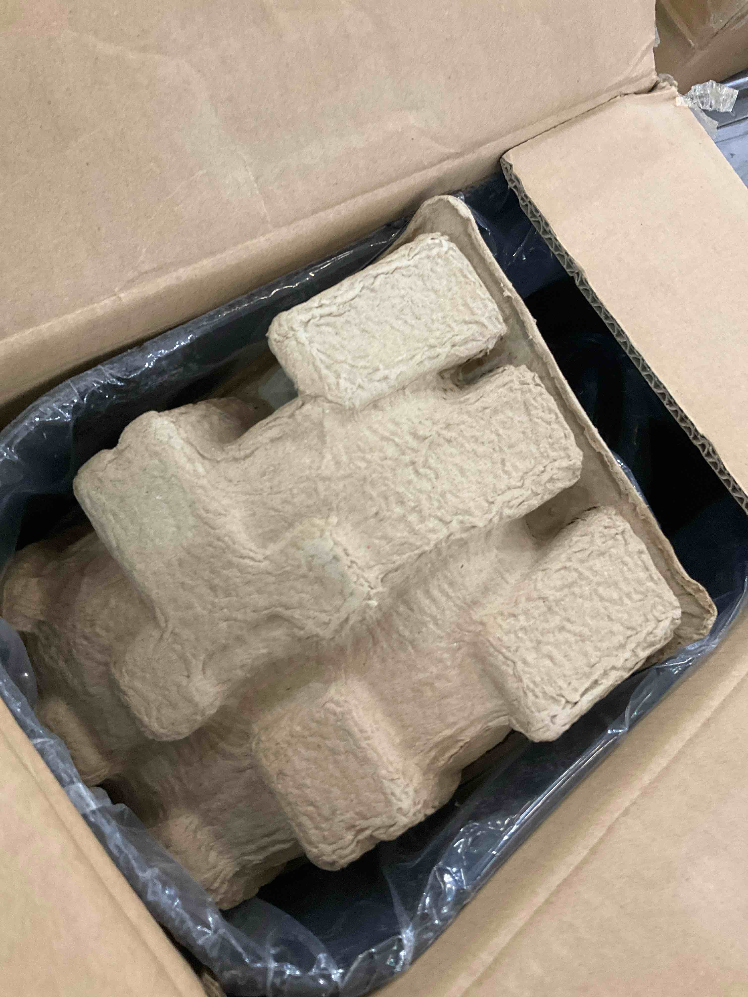 https://s3.amazonaws.com/lotting-images-prod/BargainHunt/EXS01312979_1710869798753.jpeg