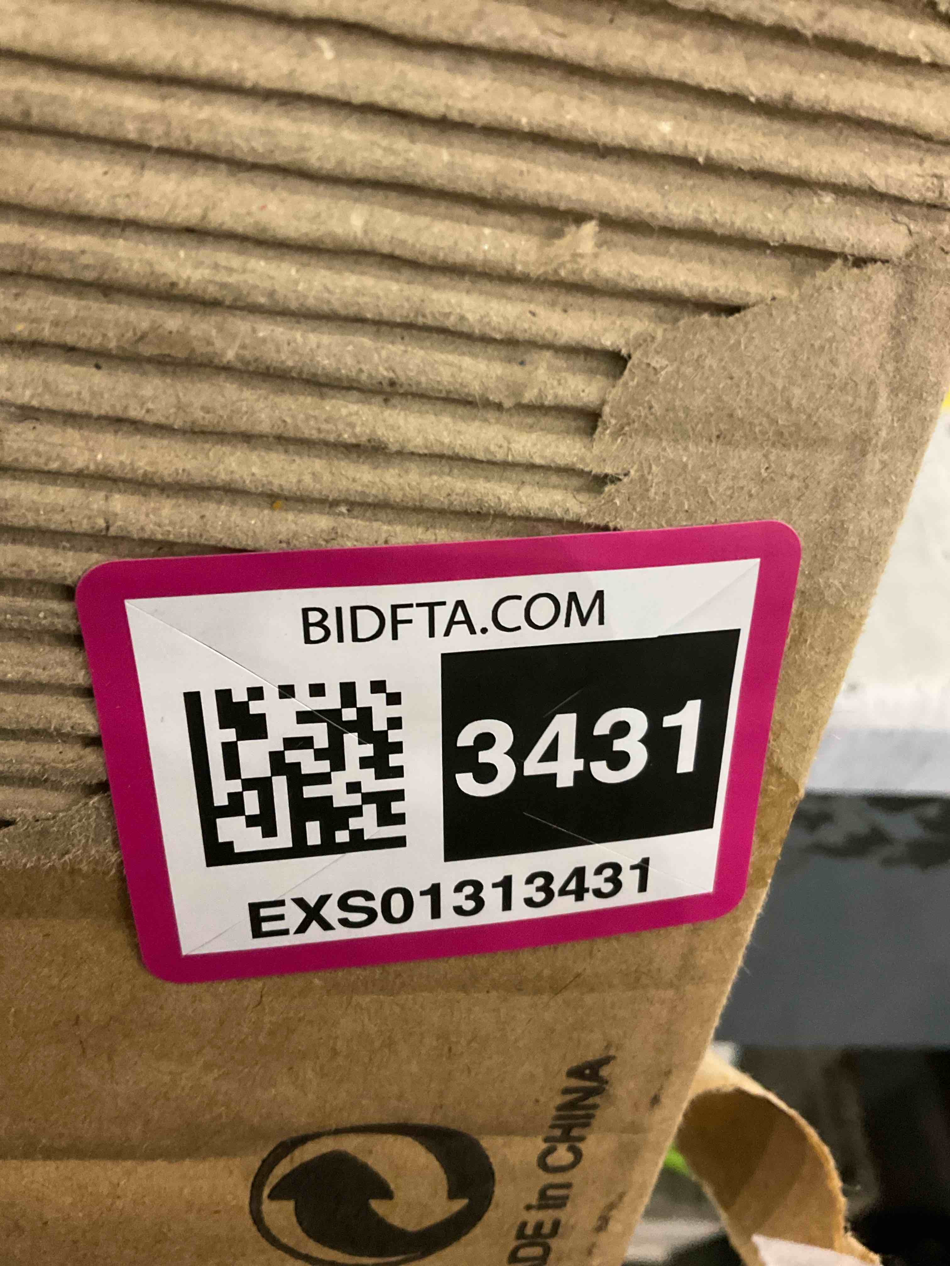 https://s3.amazonaws.com/lotting-images-prod/BargainHunt/EXS01313431_1714652093165.jpeg