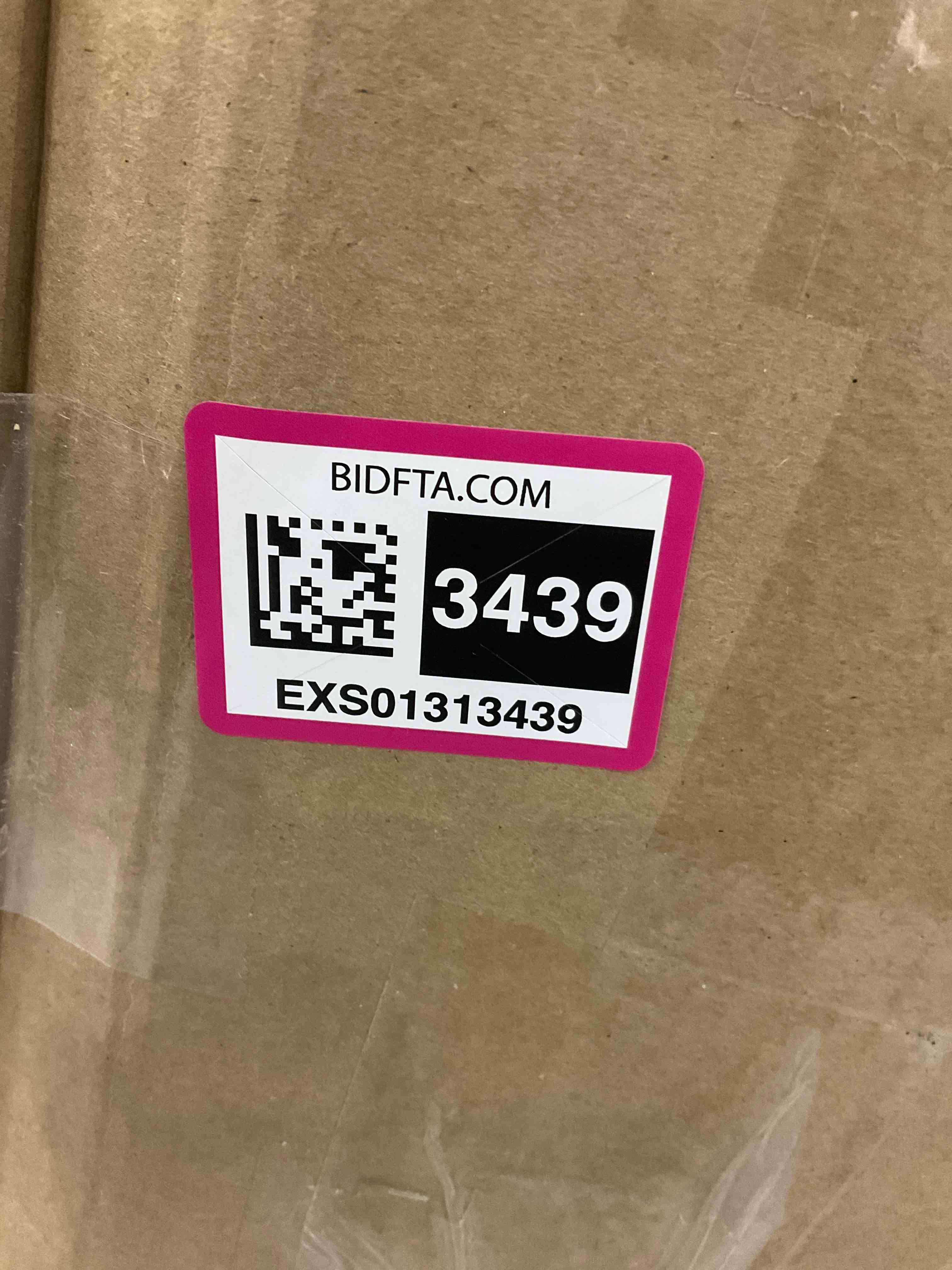https://s3.amazonaws.com/lotting-images-prod/BargainHunt/EXS01313439_1714653084484.jpeg