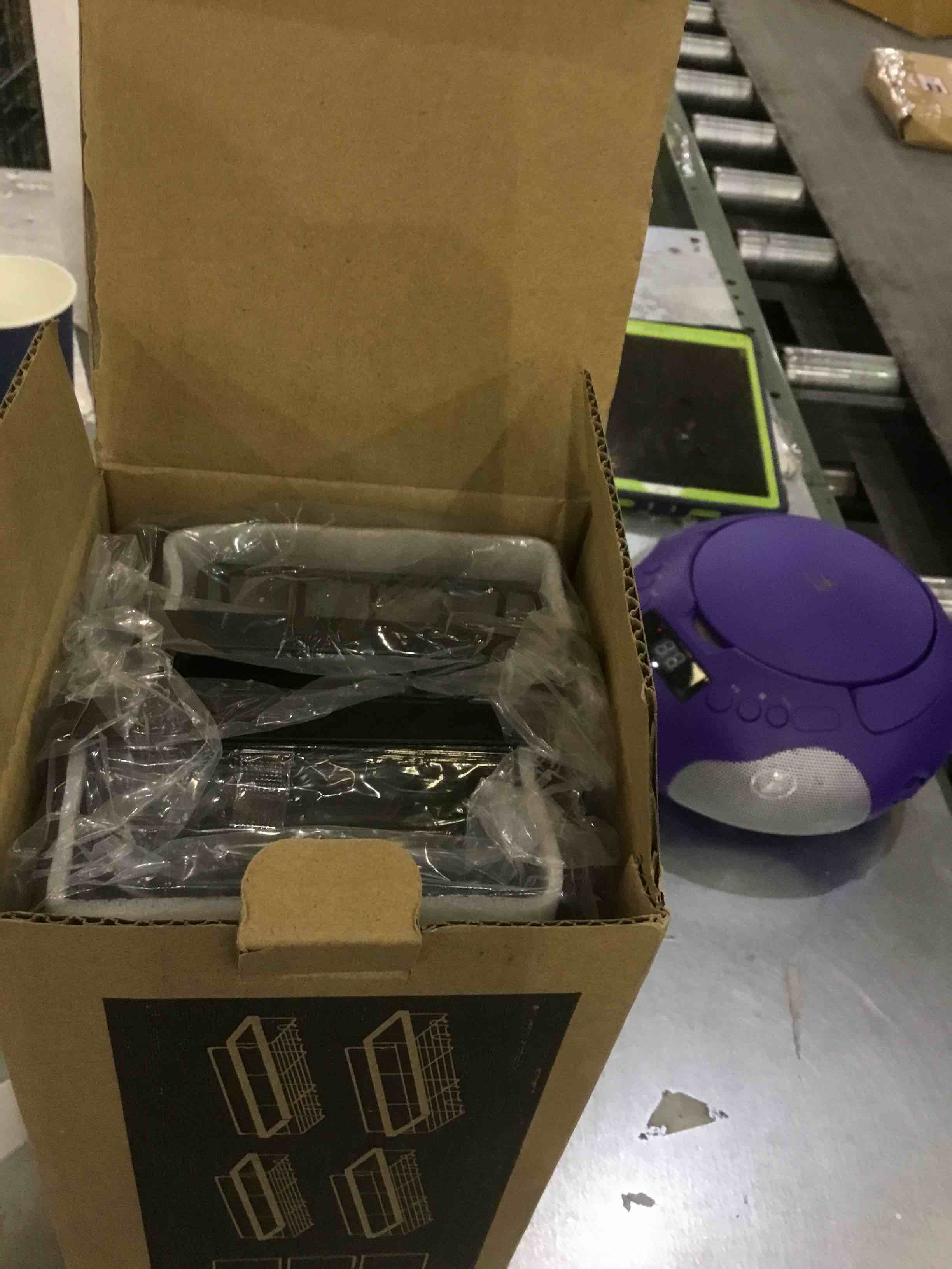 https://s3.amazonaws.com/lotting-images-prod/BargainHunt/EXS01313730_1711377259514.jpeg
