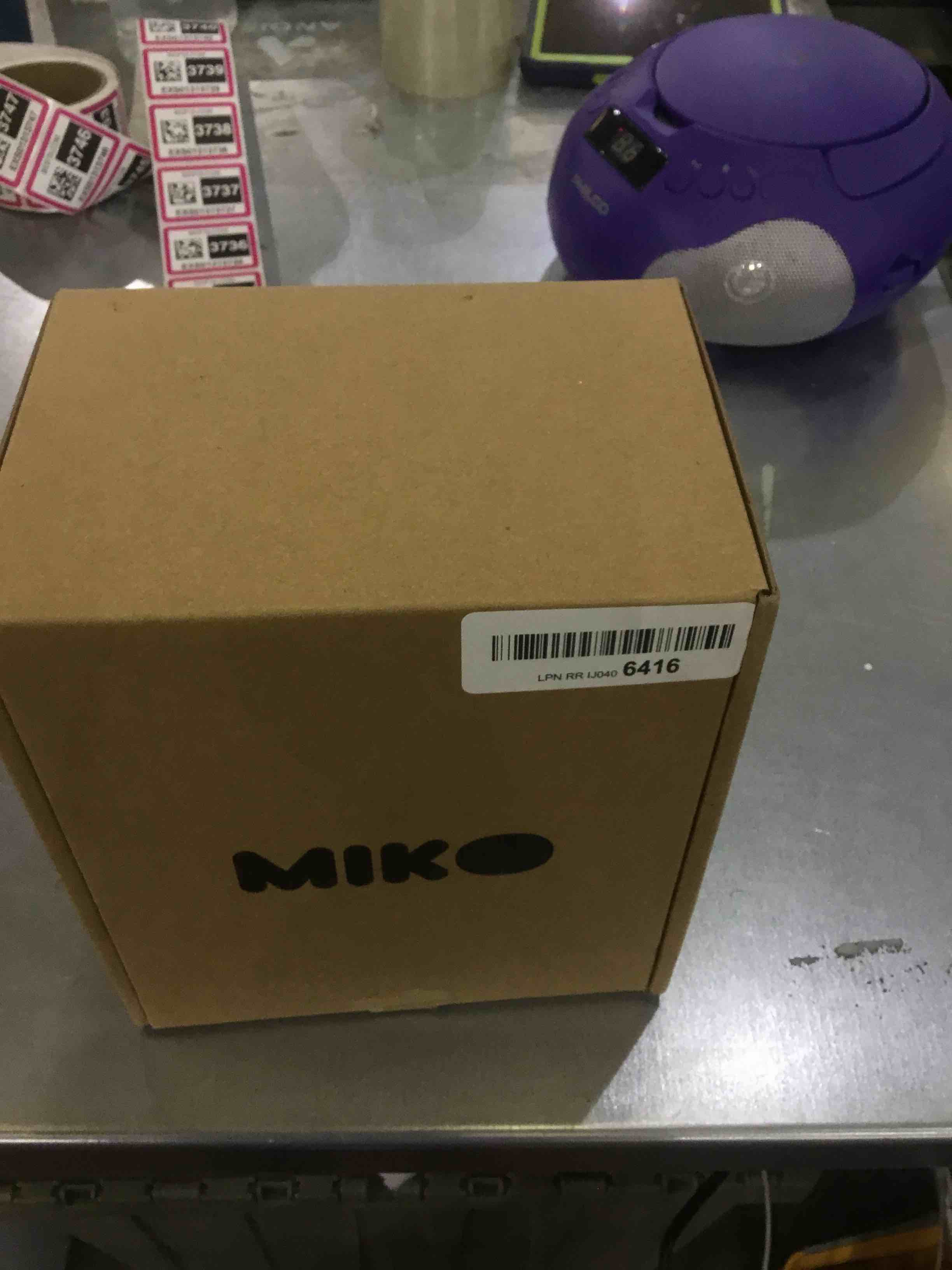 https://s3.amazonaws.com/lotting-images-prod/BargainHunt/EXS01313732_1711377465500.jpeg