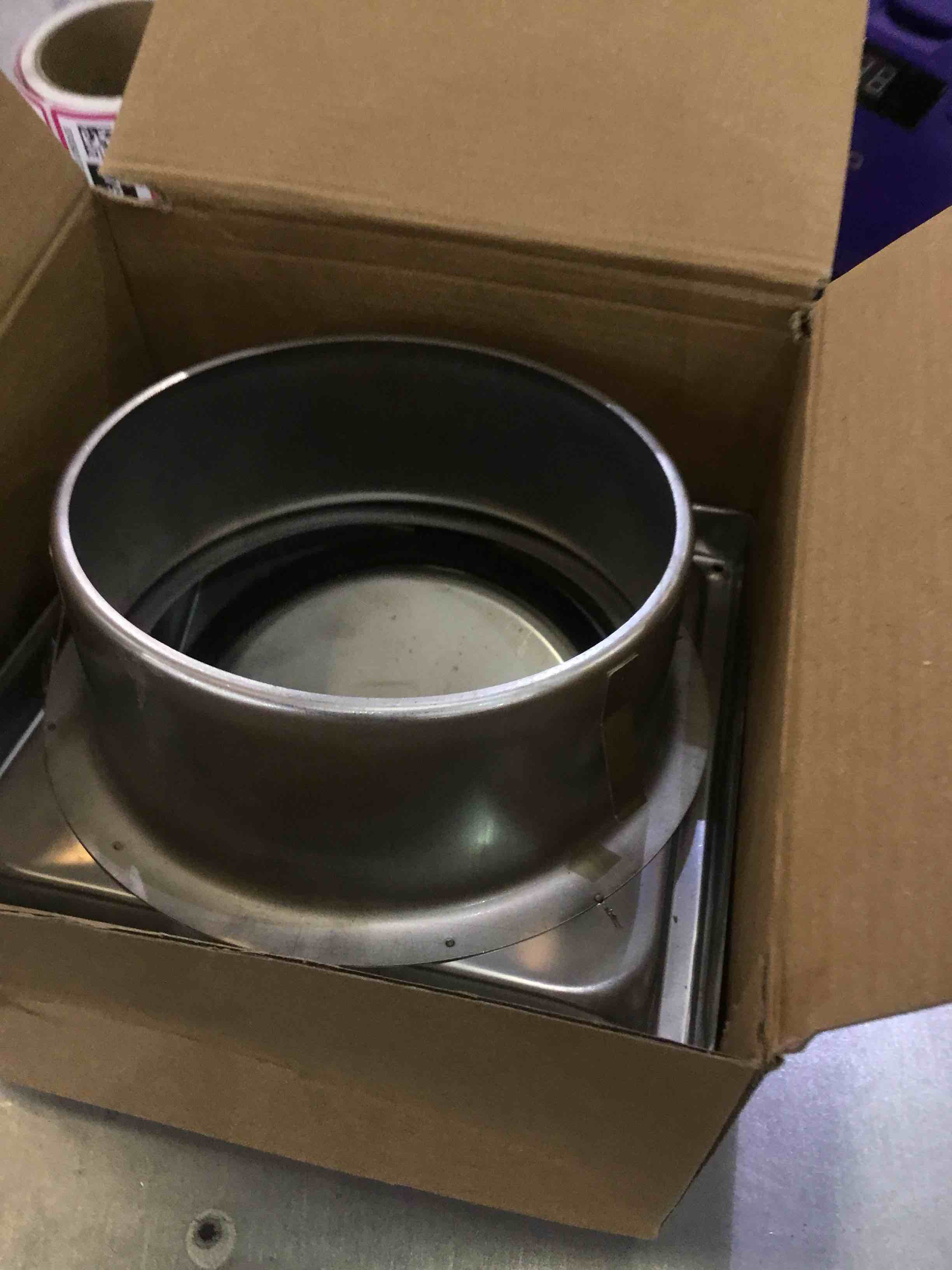 https://s3.amazonaws.com/lotting-images-prod/BargainHunt/EXS01313779_1711391414388.jpeg