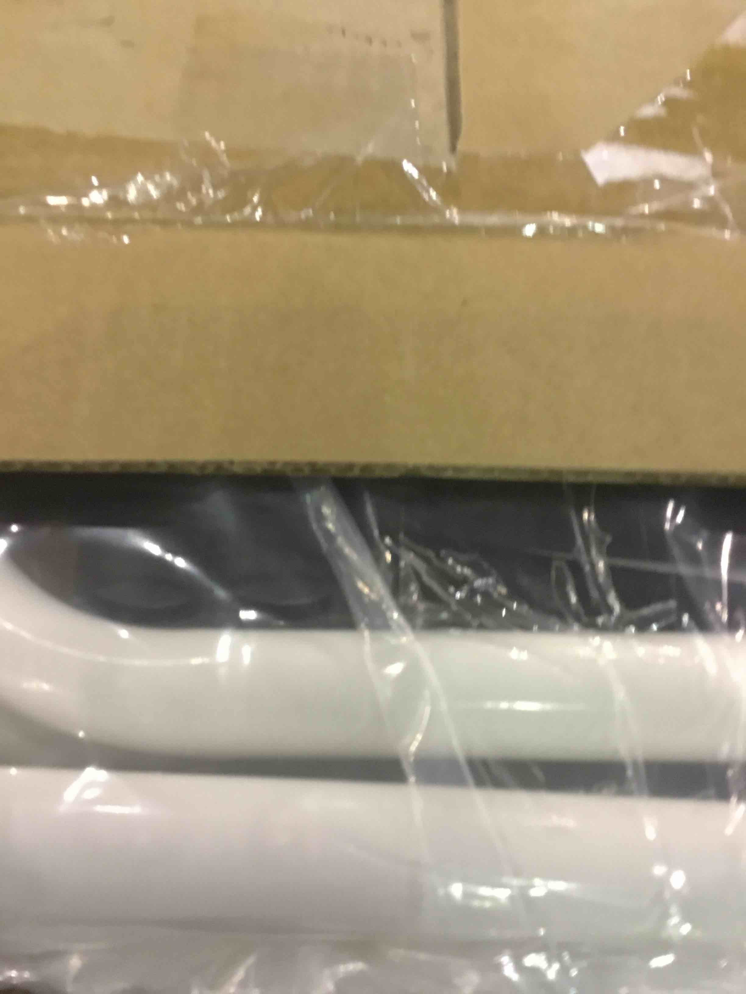 https://s3.amazonaws.com/lotting-images-prod/BargainHunt/EXS01313820_1711454233671.jpeg