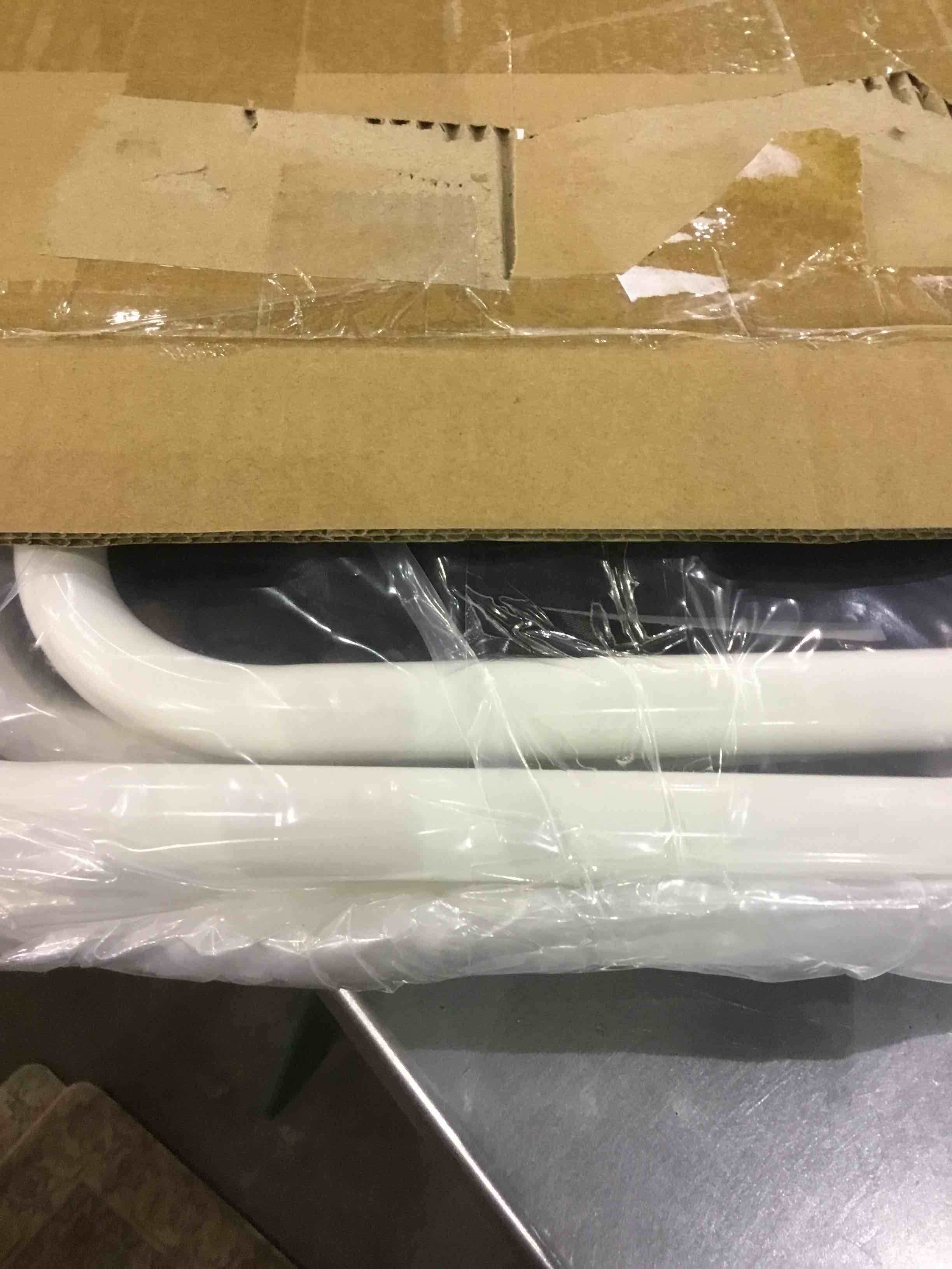 https://s3.amazonaws.com/lotting-images-prod/BargainHunt/EXS01313820_1711454236068.jpeg
