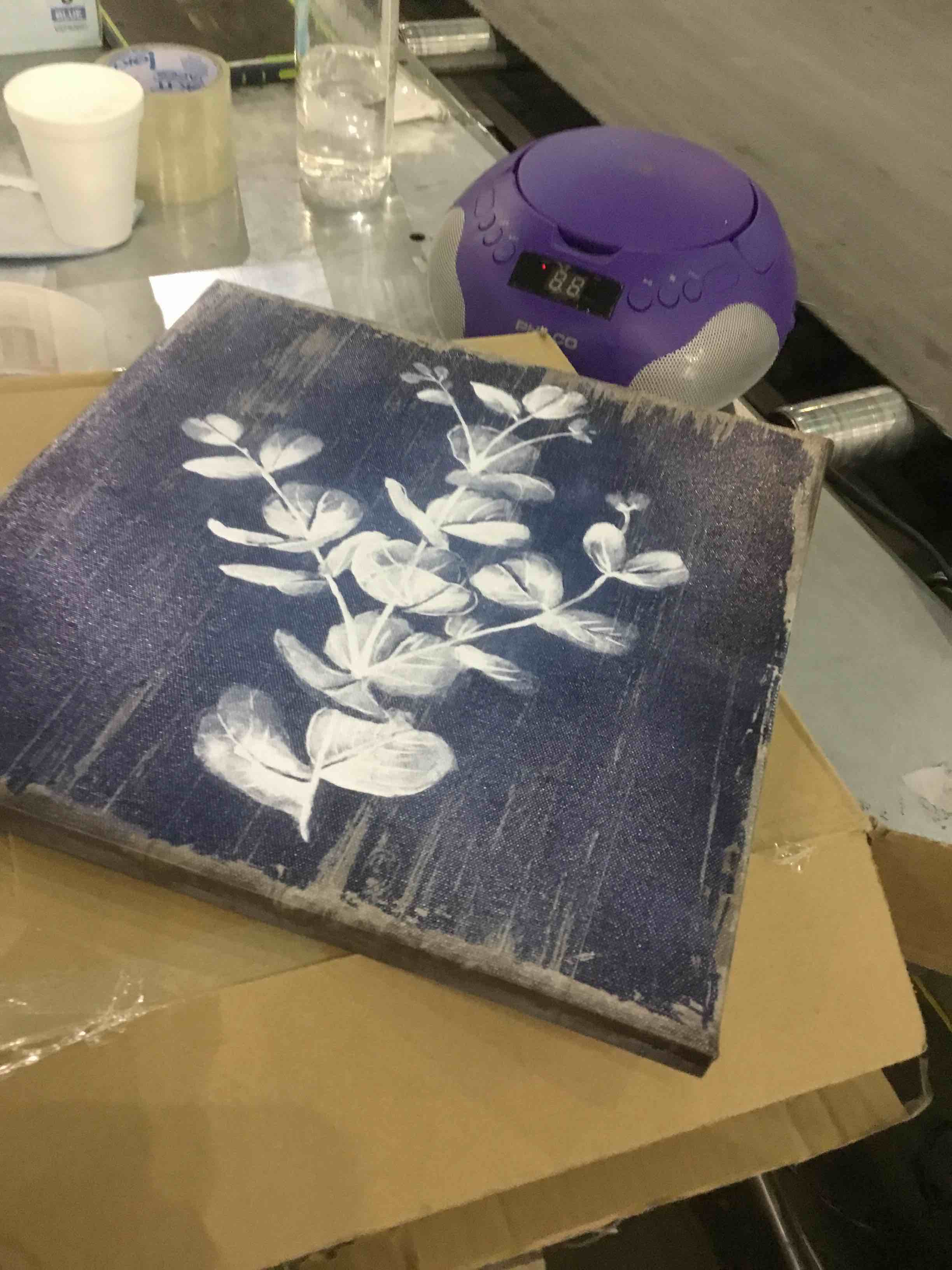 https://s3.amazonaws.com/lotting-images-prod/BargainHunt/EXS01313862_1711461551754.jpeg