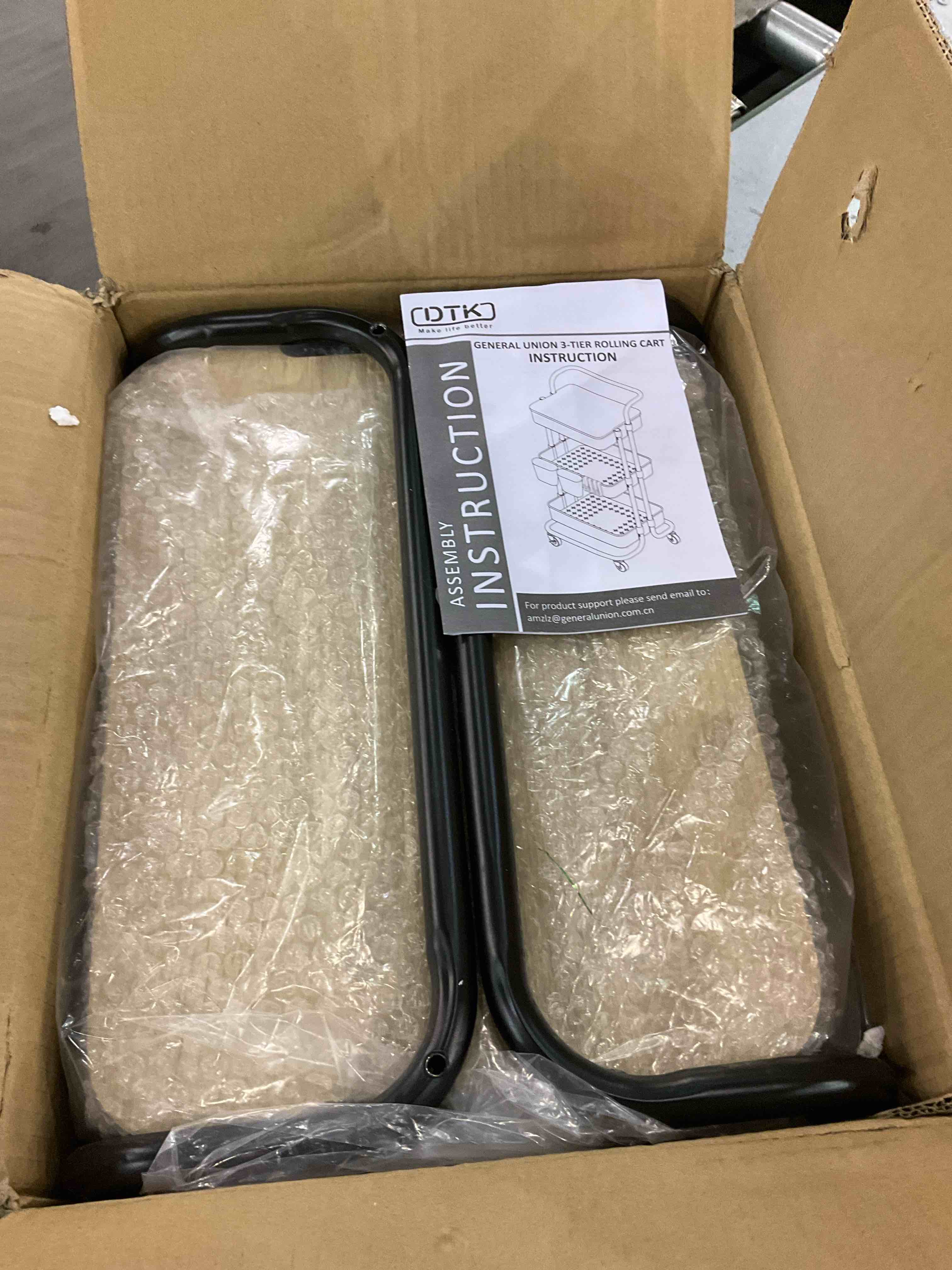 https://s3.amazonaws.com/lotting-images-prod/BargainHunt/EXS01314154_1710159217145.jpeg