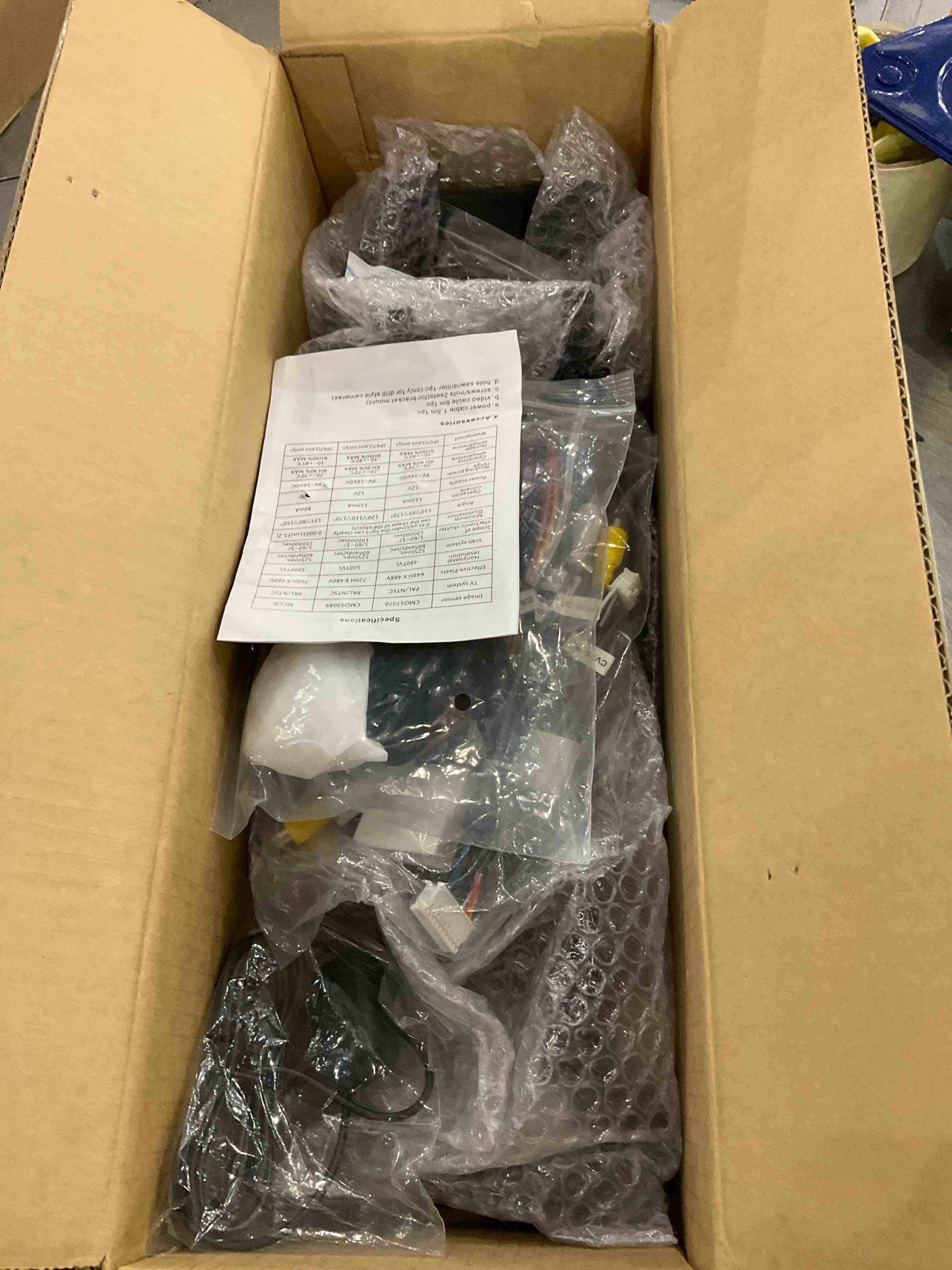 https://s3.amazonaws.com/lotting-images-prod/BargainHunt/EXS01314182_1710161048861.jpeg