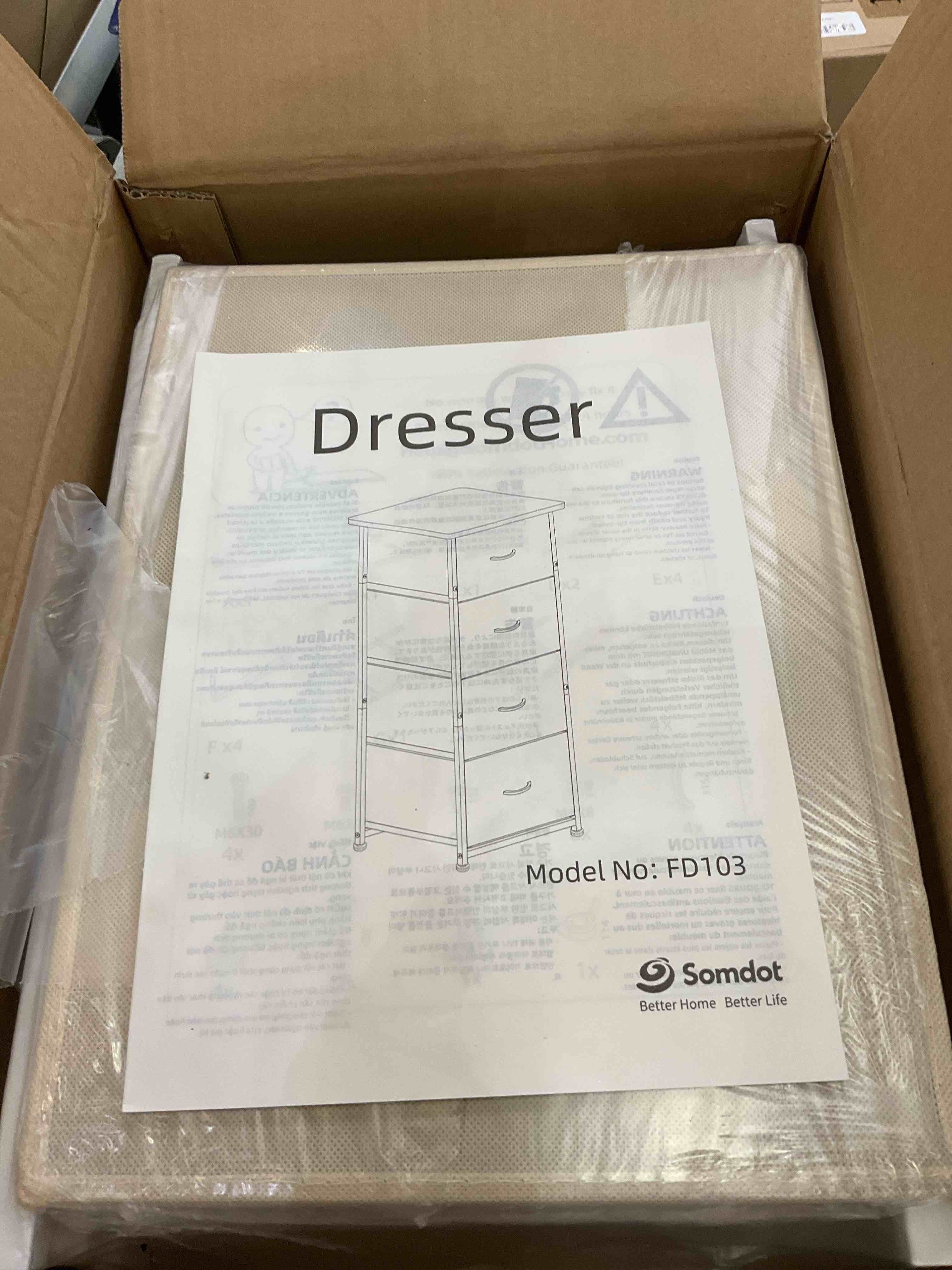 https://s3.amazonaws.com/lotting-images-prod/BargainHunt/EXS01314689_1710868900700.jpeg