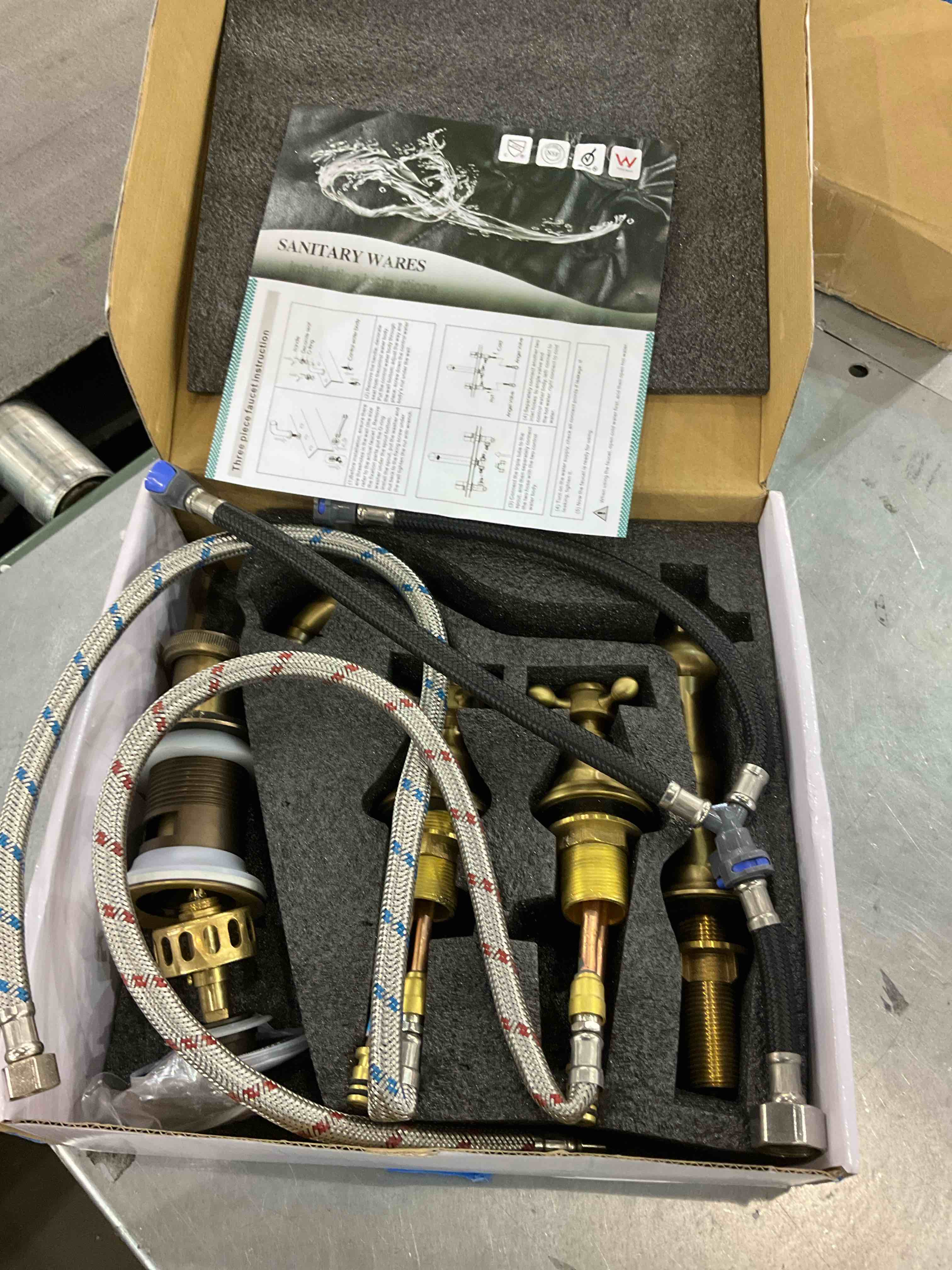 sanitary wares three piece faucet