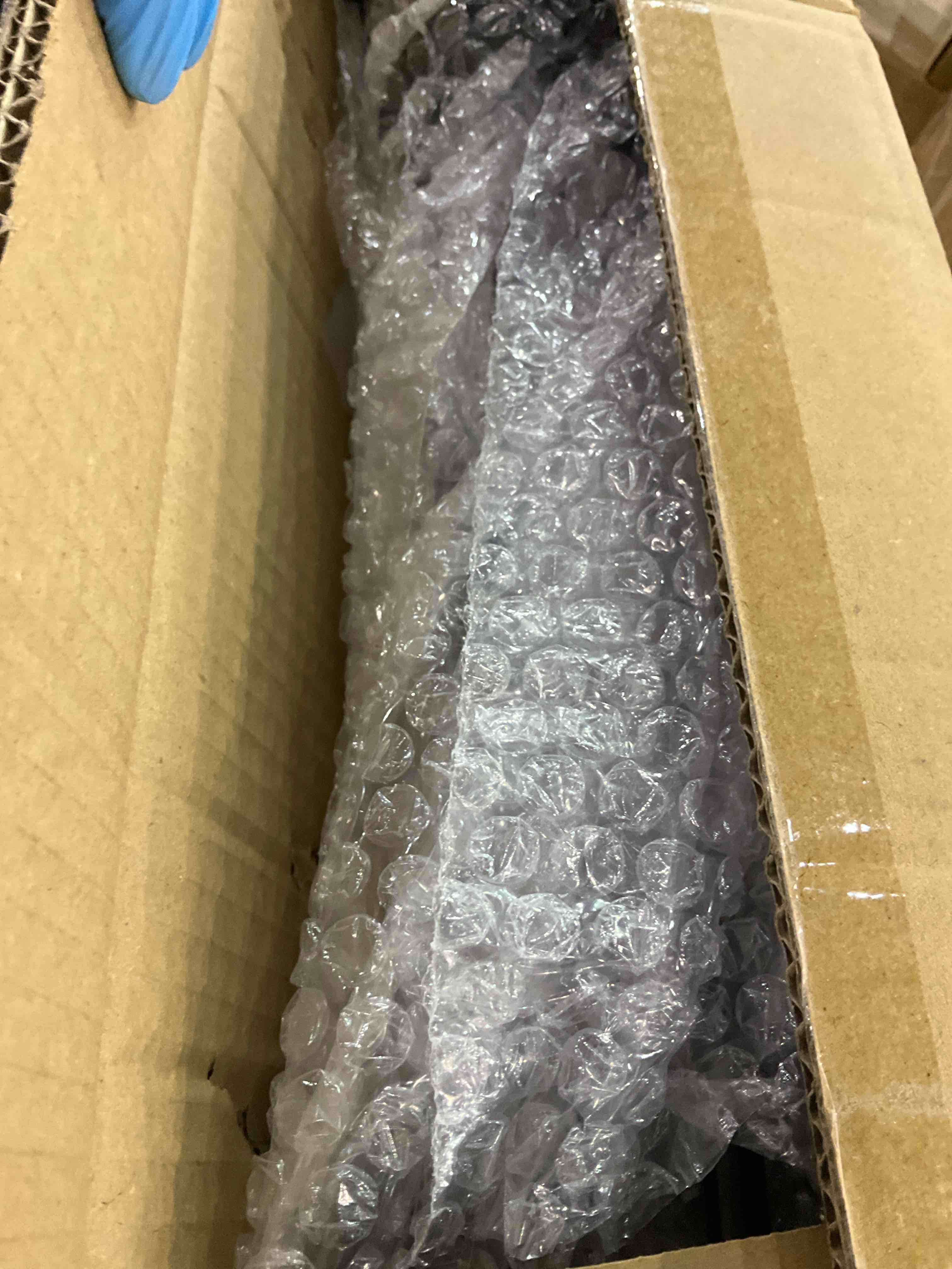 https://s3.amazonaws.com/lotting-images-prod/BargainHunt/EXS01315581_1712057235384.jpeg
