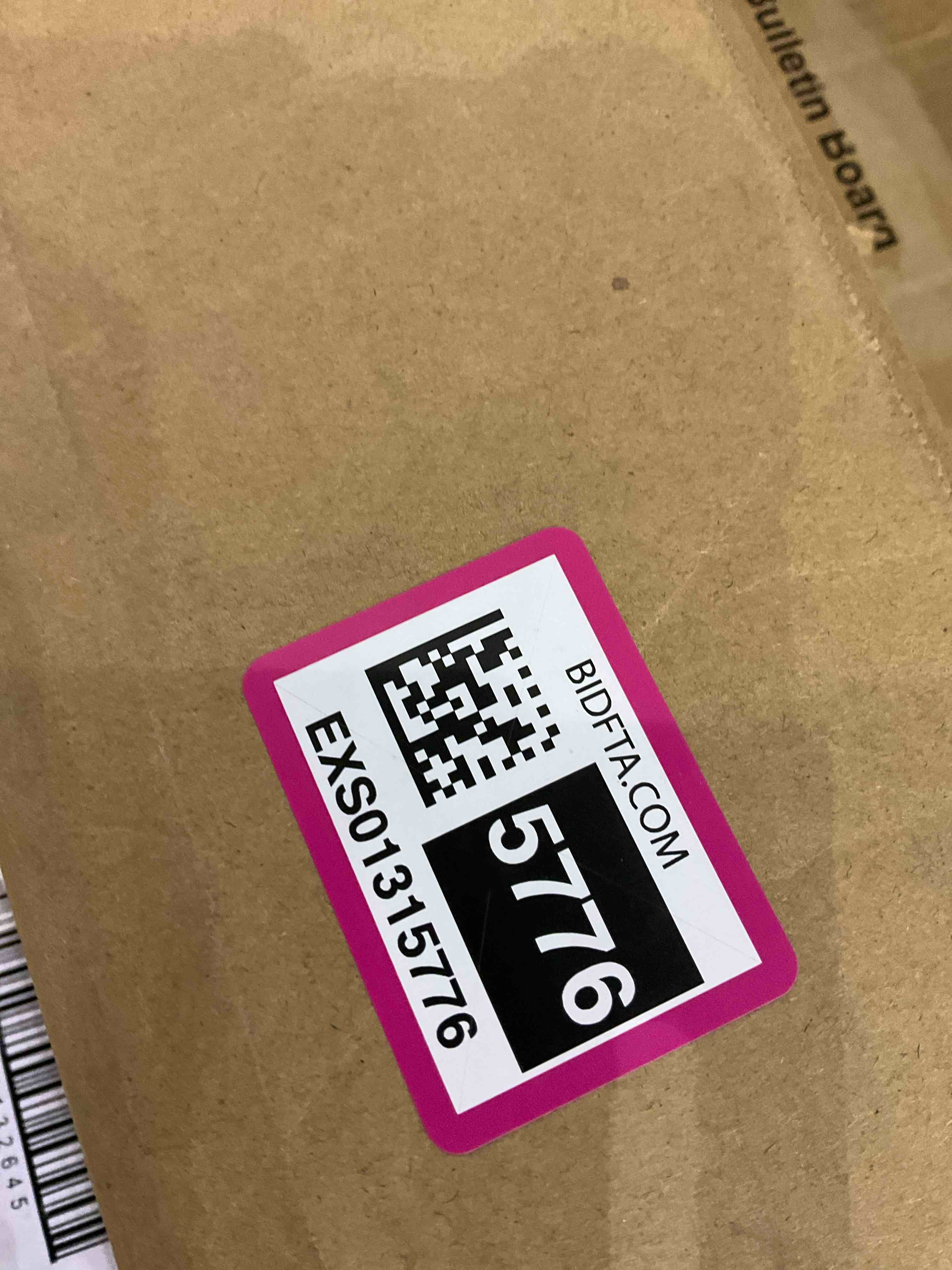 https://s3.amazonaws.com/lotting-images-prod/BargainHunt/EXS01315776_1712316614180.jpeg
