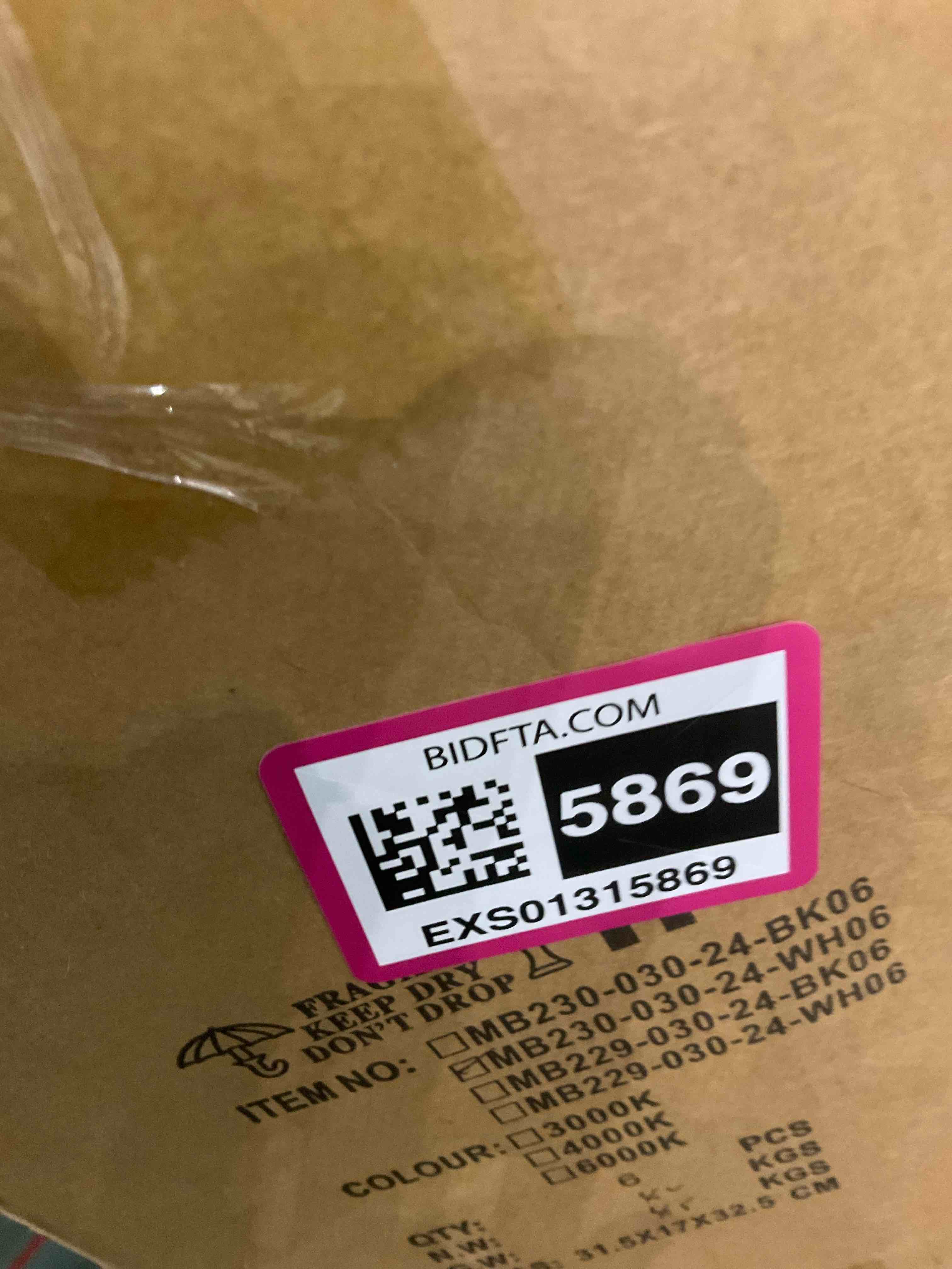 https://s3.amazonaws.com/lotting-images-prod/BargainHunt/EXS01315869_1712670080624.jpeg