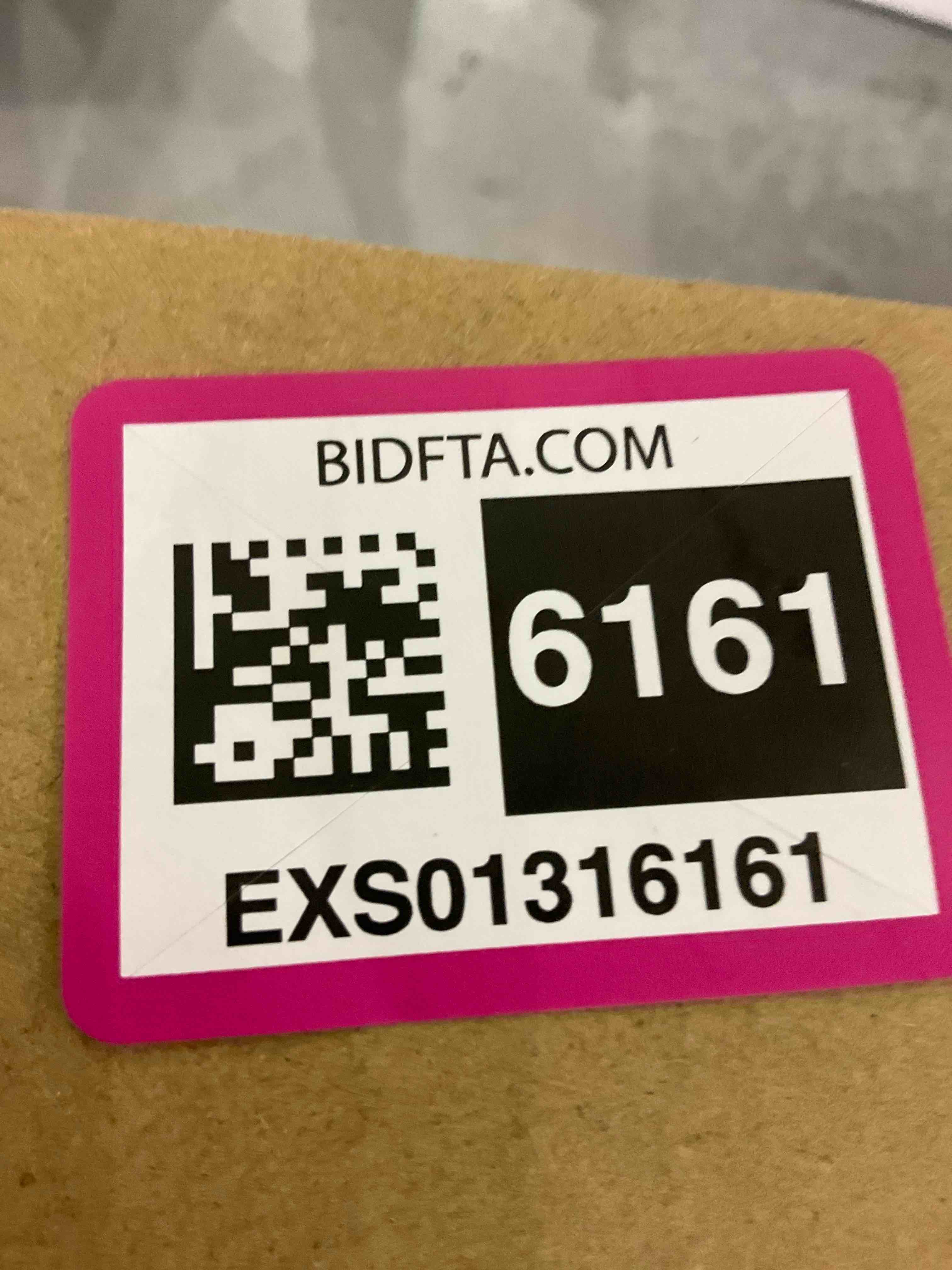 https://s3.amazonaws.com/lotting-images-prod/BargainHunt/EXS01316161_1712062392919.jpeg