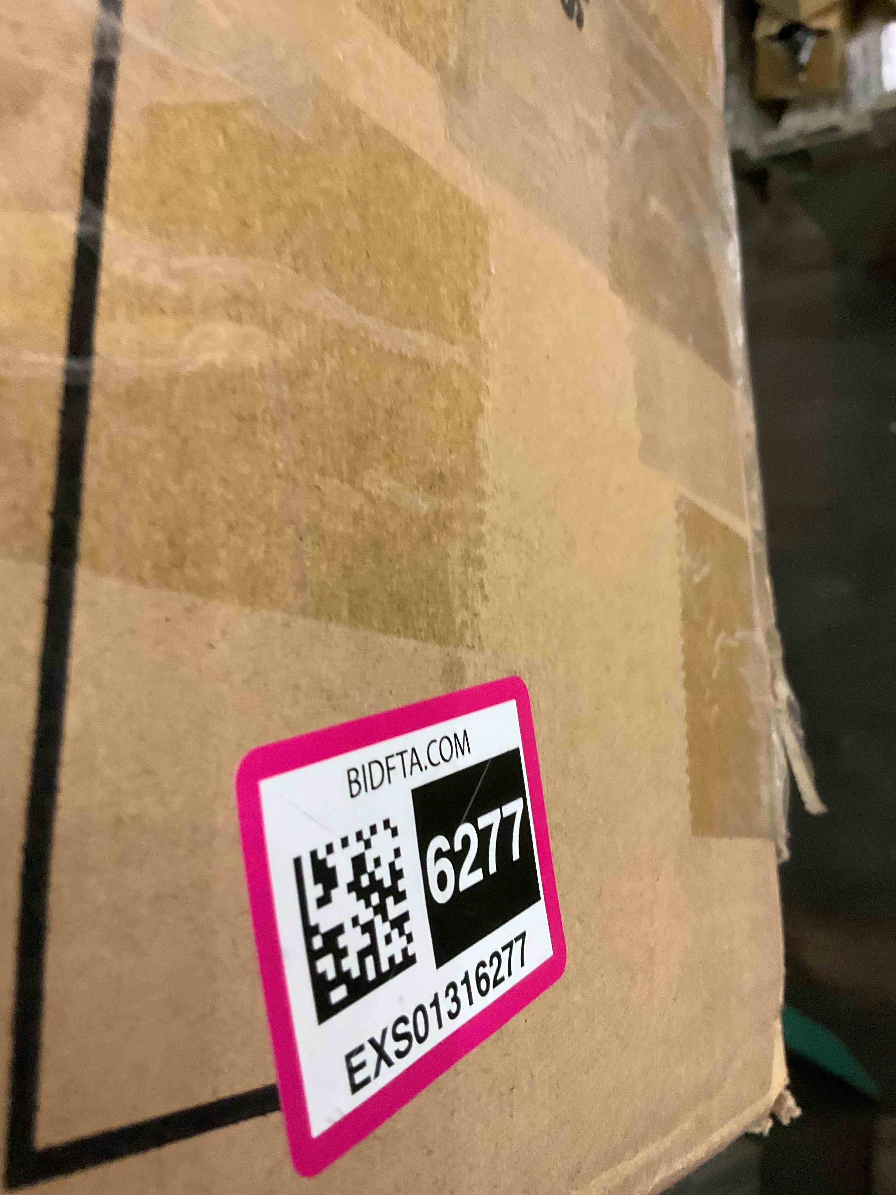 https://s3.amazonaws.com/lotting-images-prod/BargainHunt/EXS01316277_1712153569637.jpeg