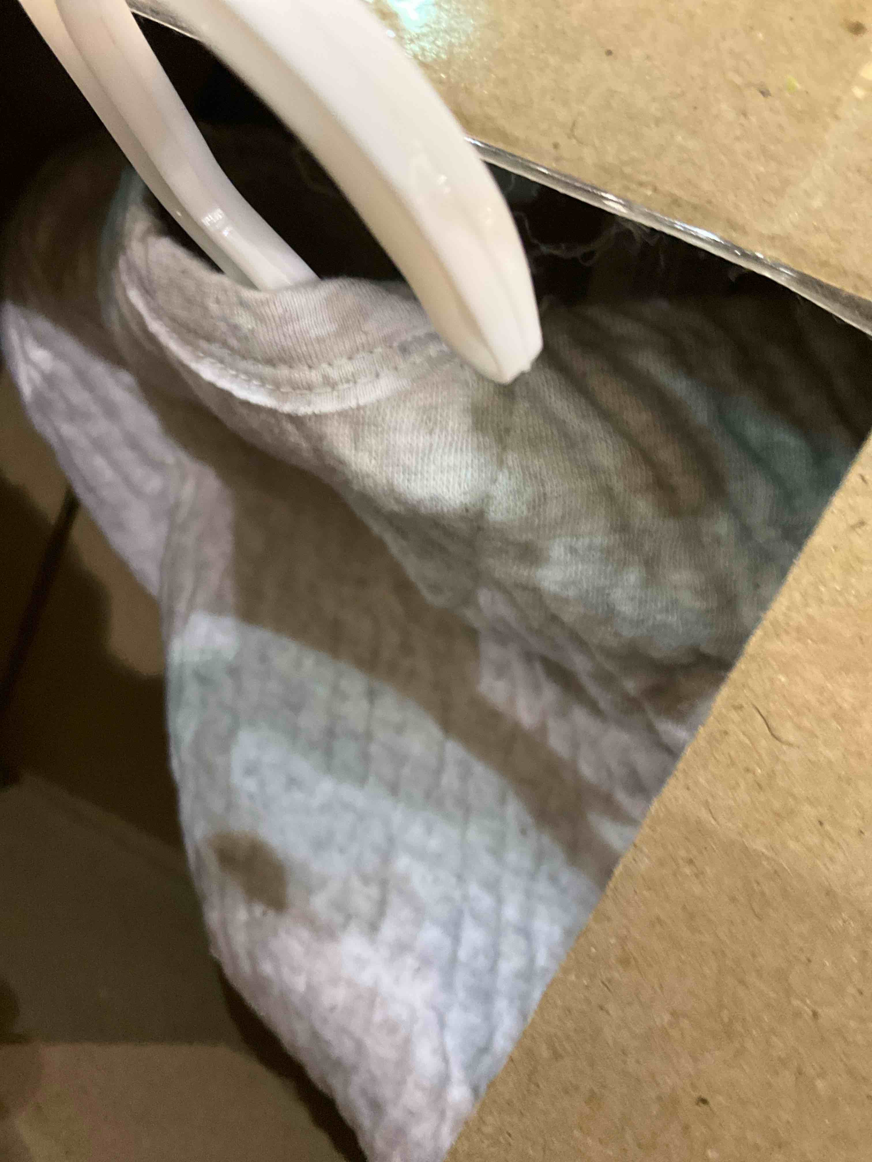 https://s3.amazonaws.com/lotting-images-prod/BargainHunt/EXS01316351_1712170194473.jpeg