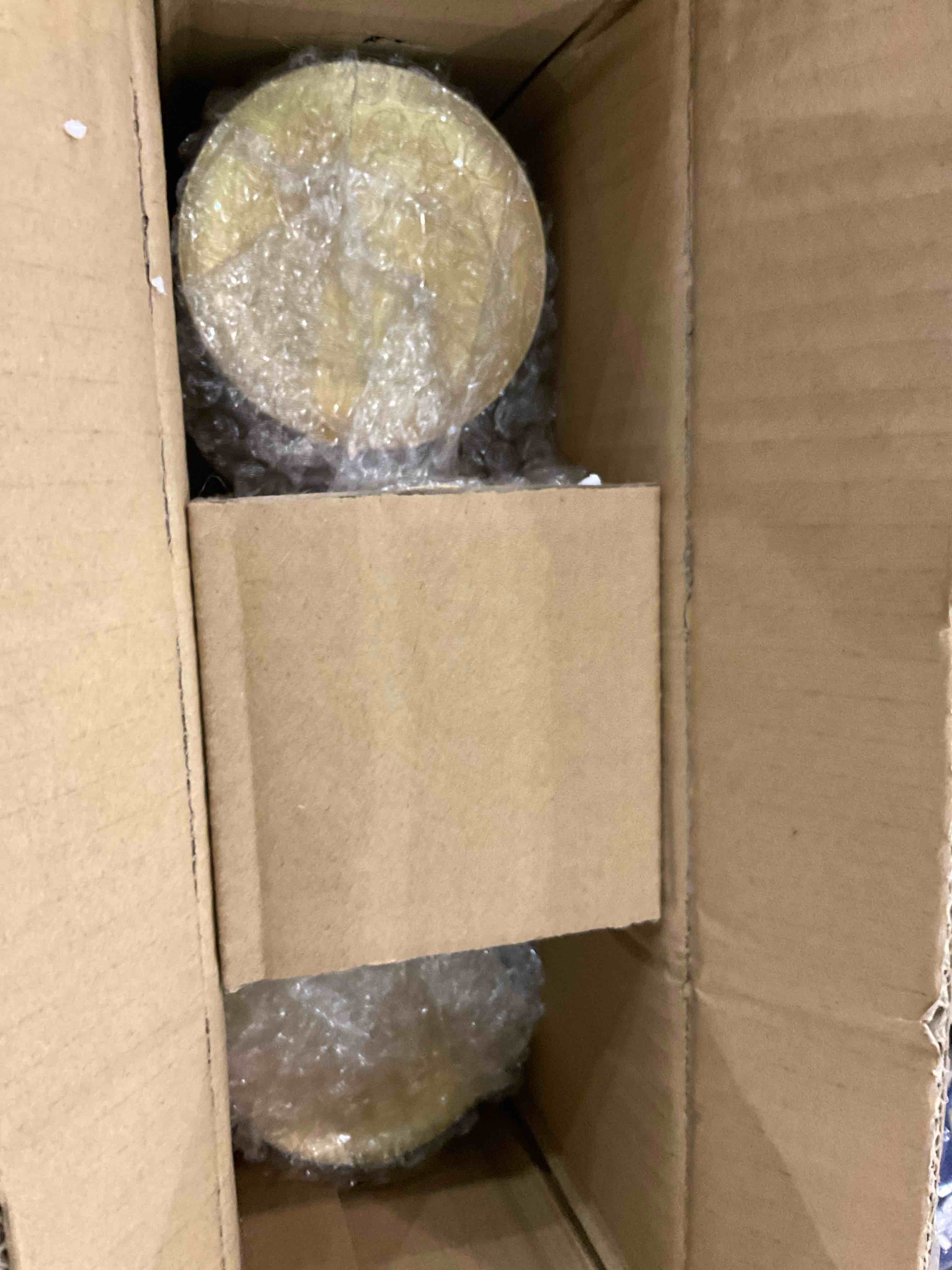 https://s3.amazonaws.com/lotting-images-prod/BargainHunt/EXS01316810_1710521578234.jpeg