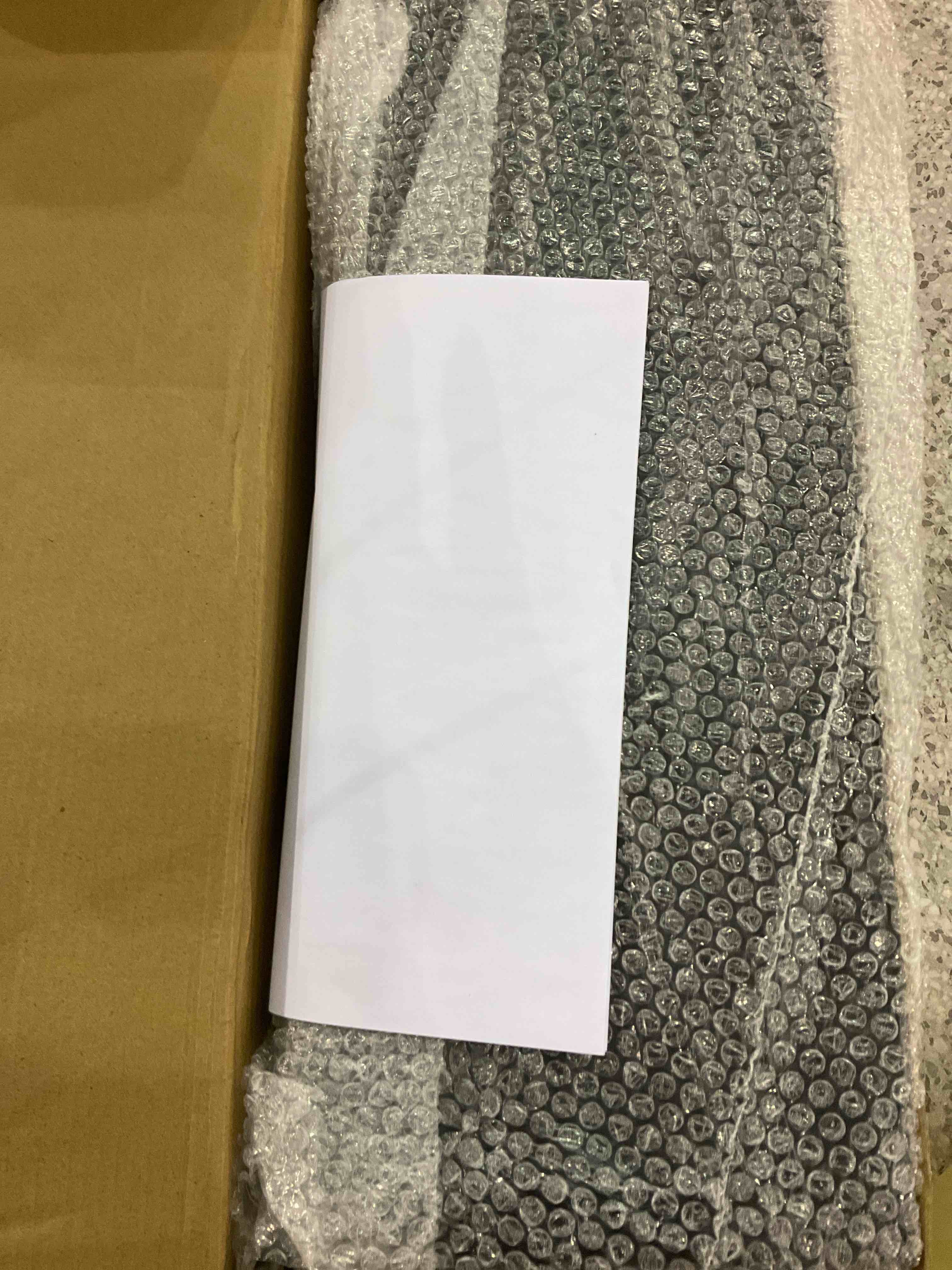 https://s3.amazonaws.com/lotting-images-prod/BargainHunt/EXS01316986_1710934448463.jpeg