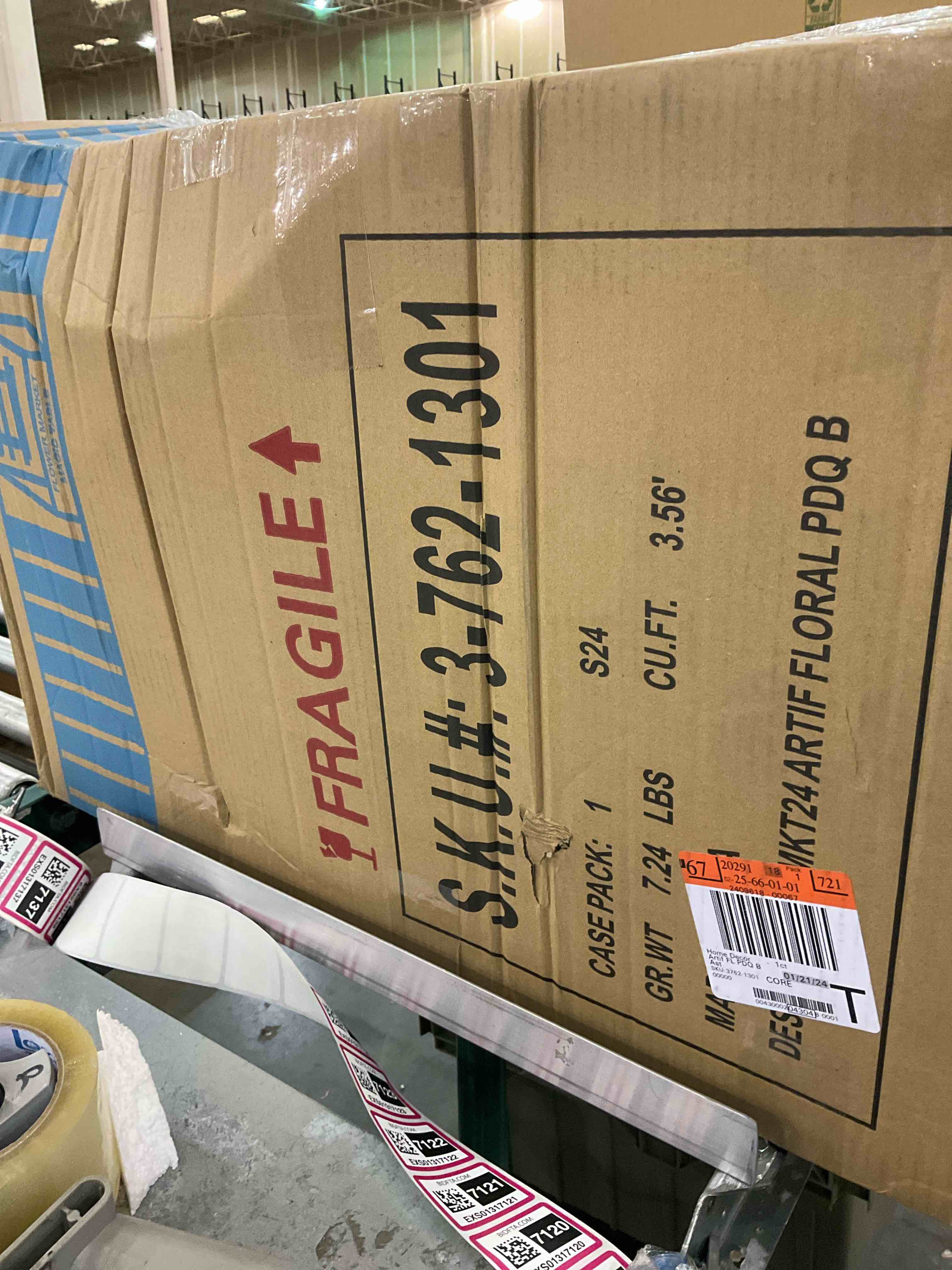 https://s3.amazonaws.com/lotting-images-prod/BargainHunt/EXS01317114_1710511860794.jpeg