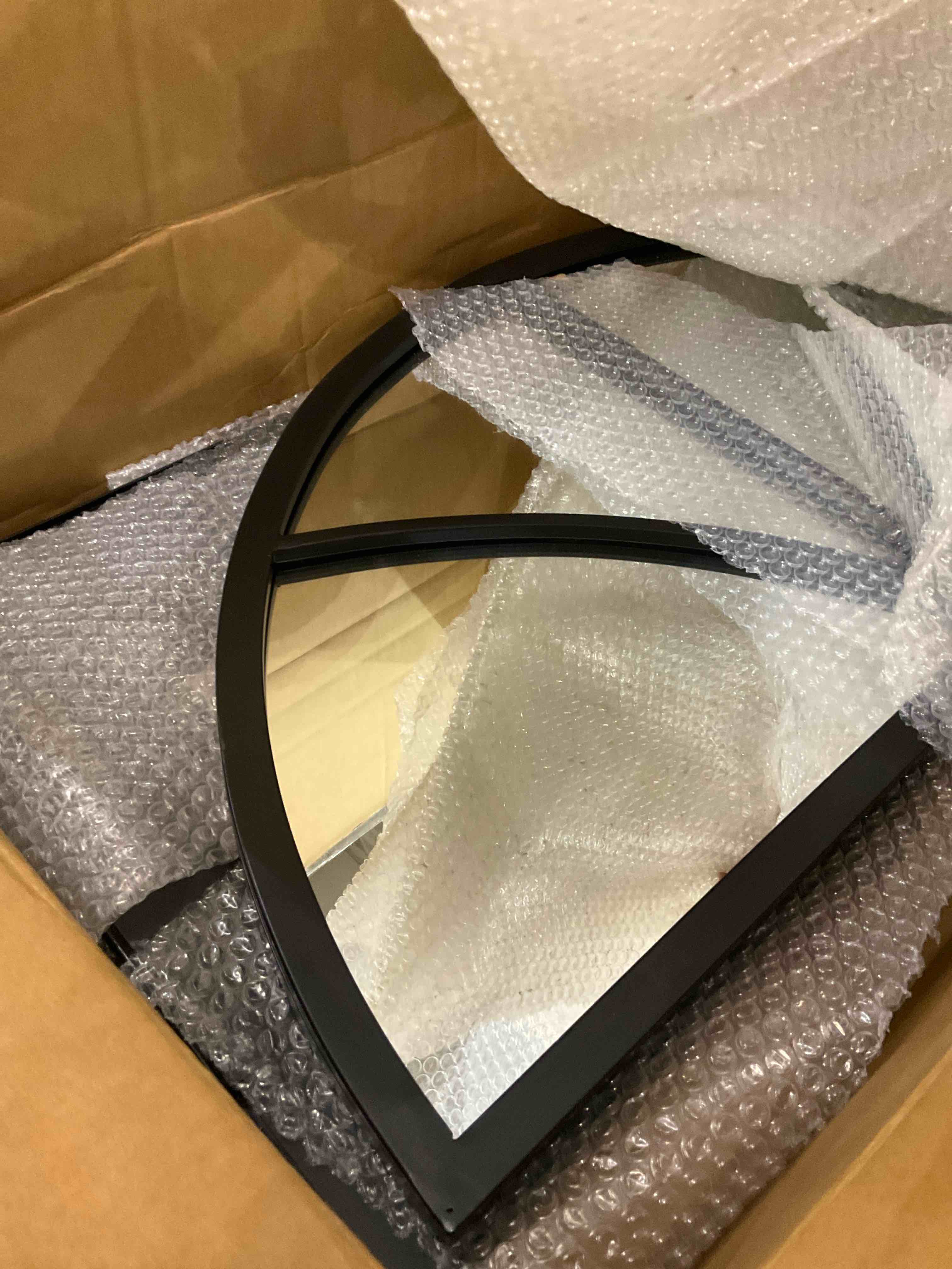 https://s3.amazonaws.com/lotting-images-prod/BargainHunt/EXS01317130_1710513088236.jpeg